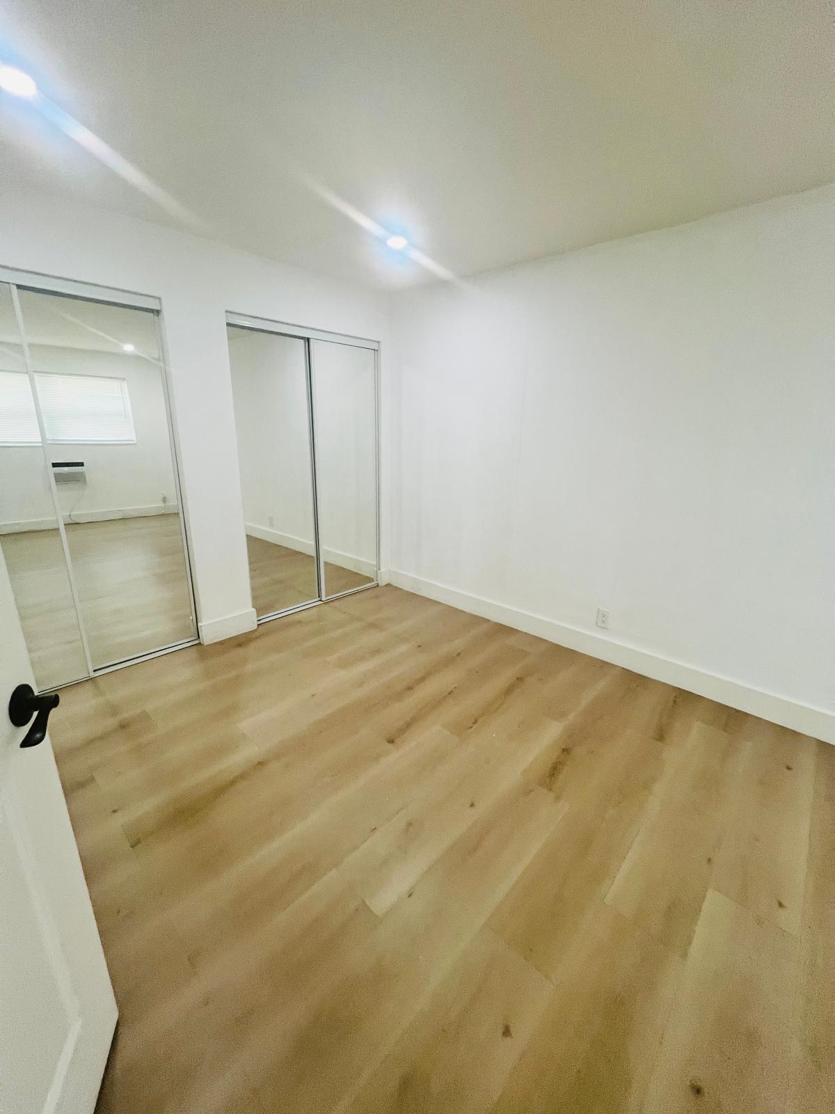 BARRINGTON ESTATES - Residential Lease