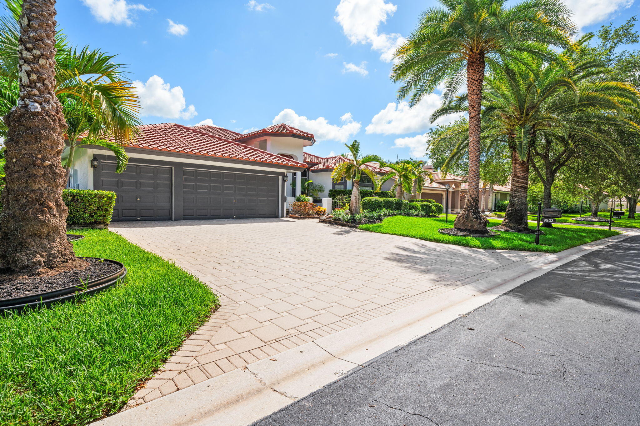 MEADOW RUN - Residential