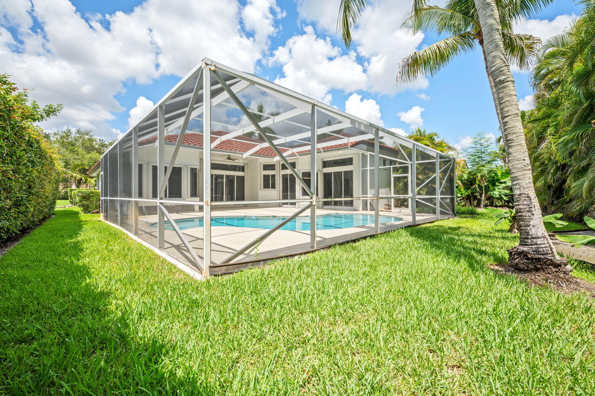 MEADOW RUN - Residential