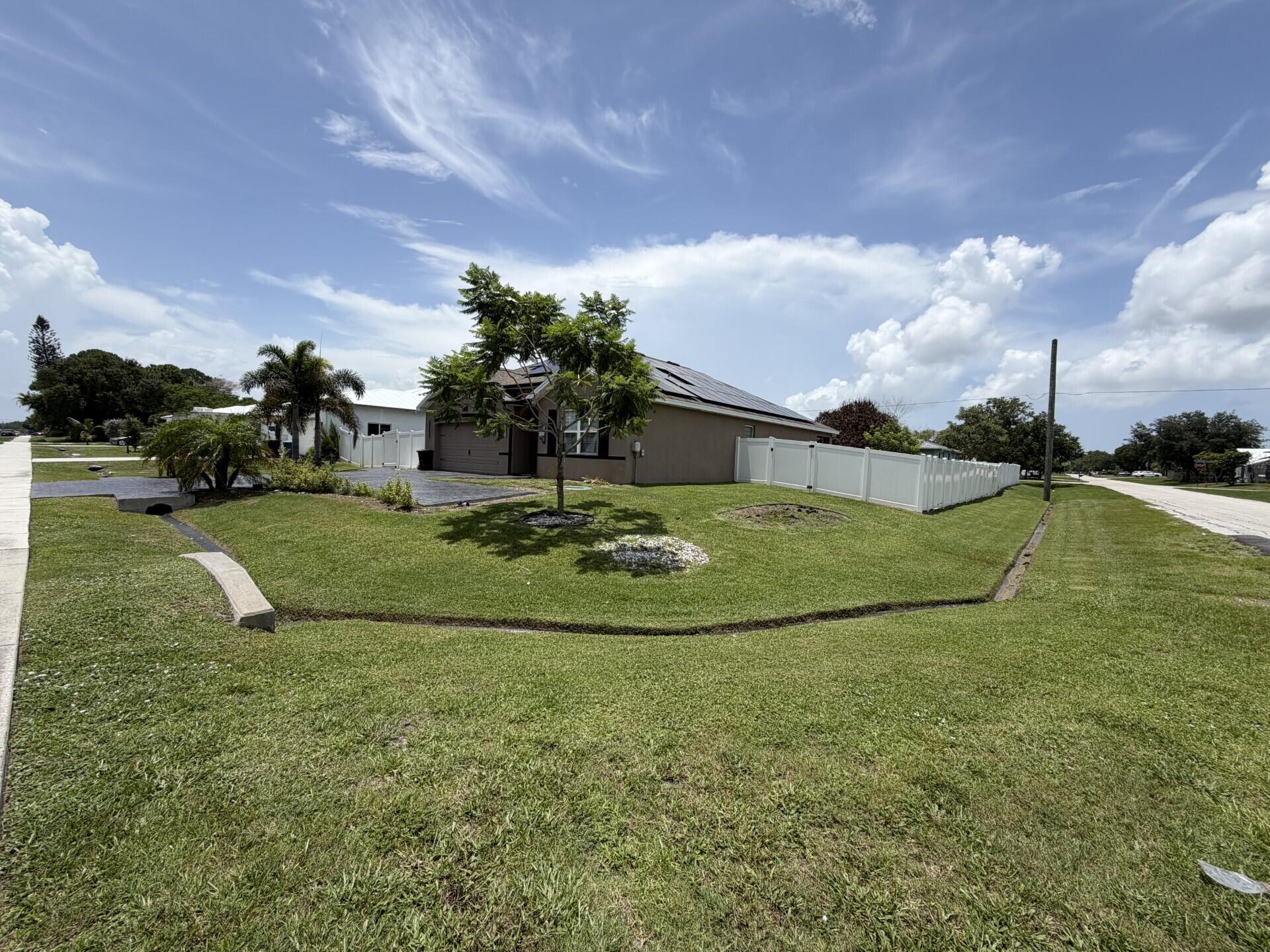 PORT ST LUCIE SECTION 18 - Residential