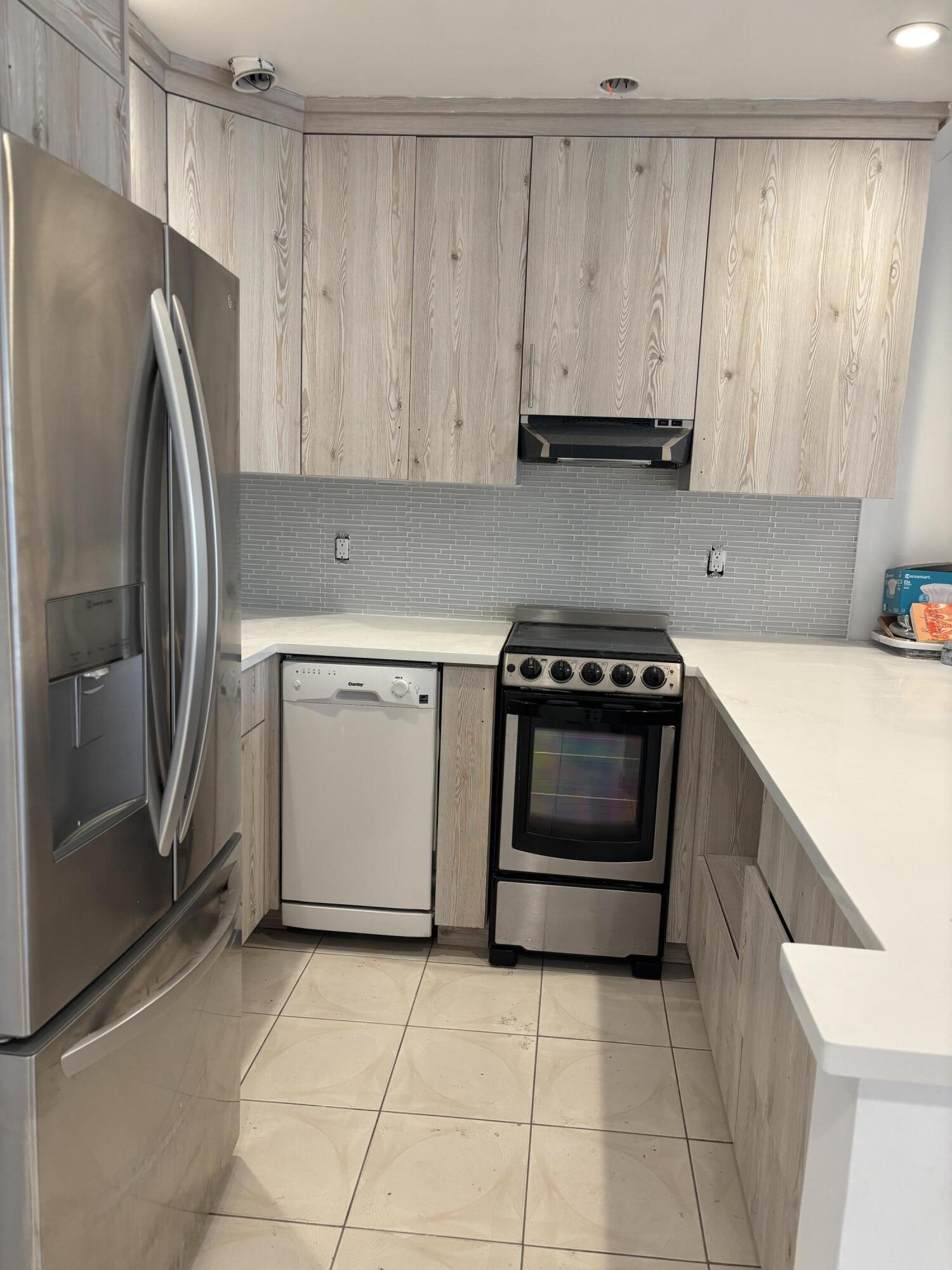 COVENTRY CONDO - Residential Lease