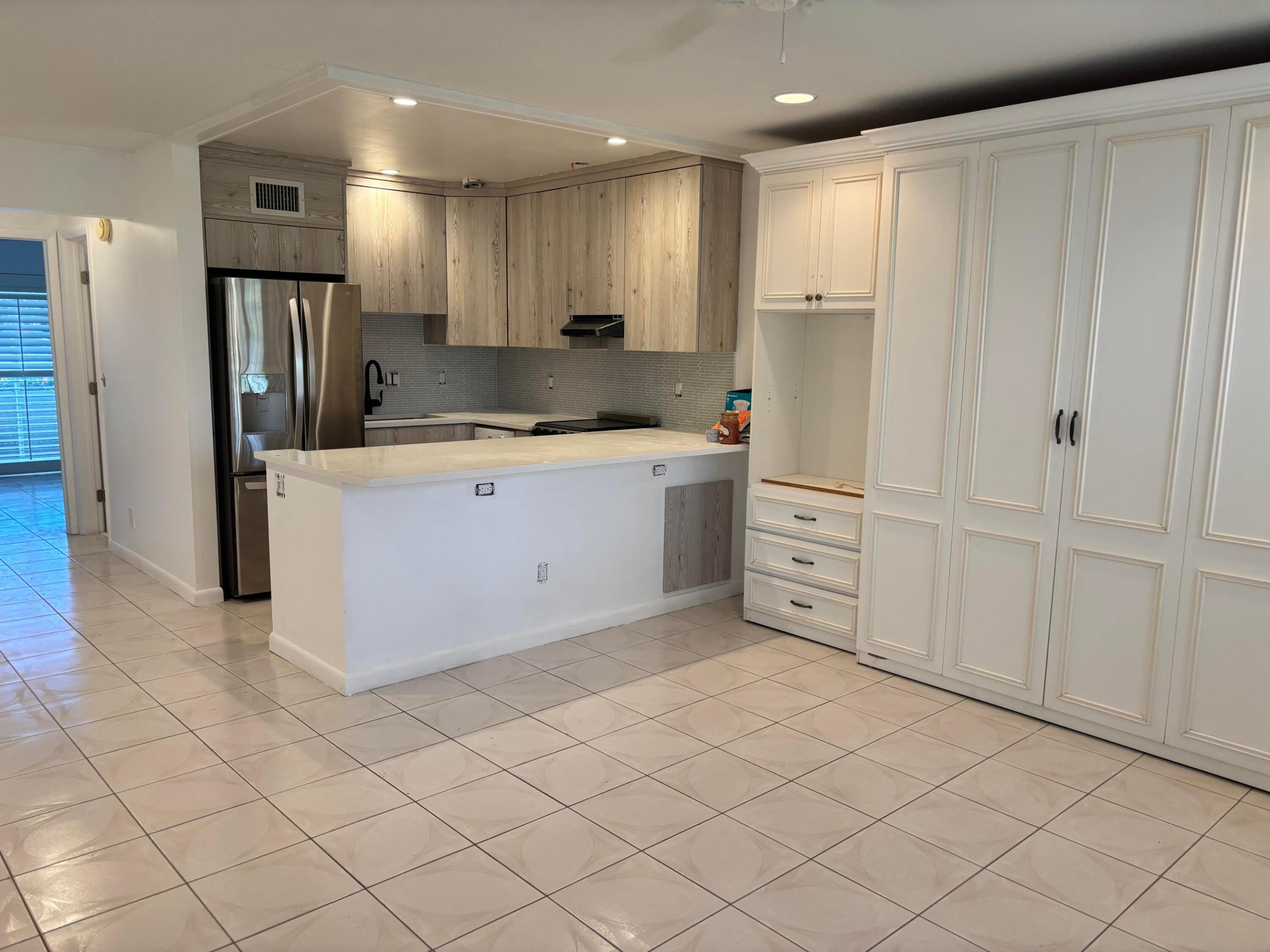 COVENTRY CONDO - Residential Lease