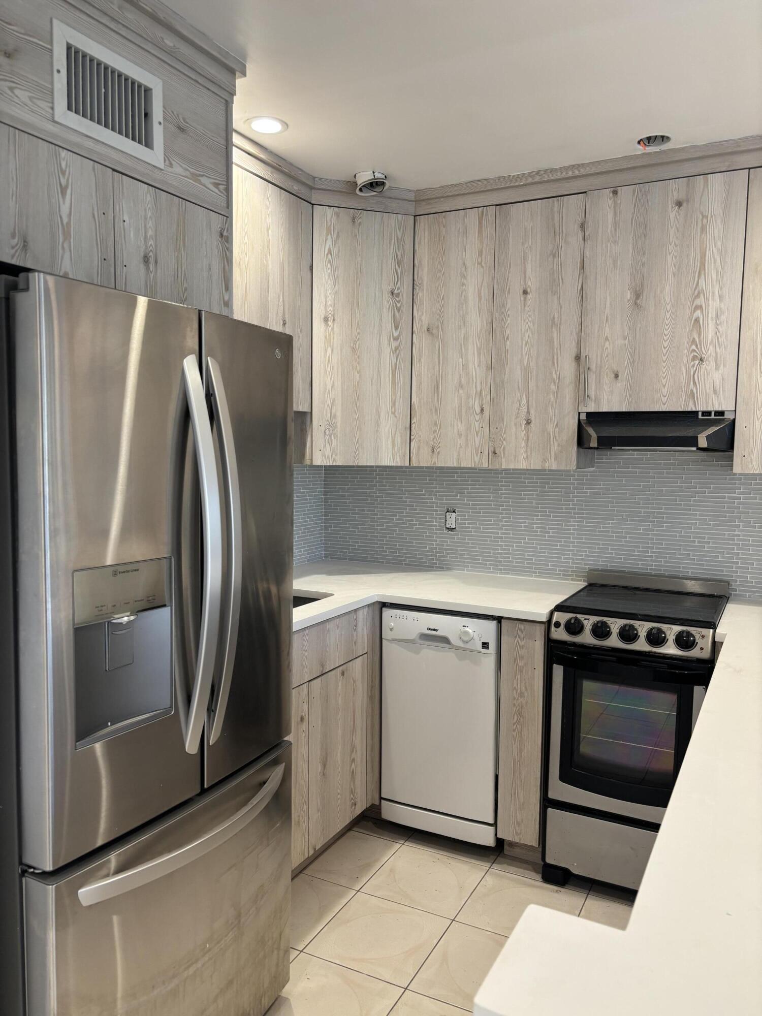 COVENTRY CONDO - Residential Lease
