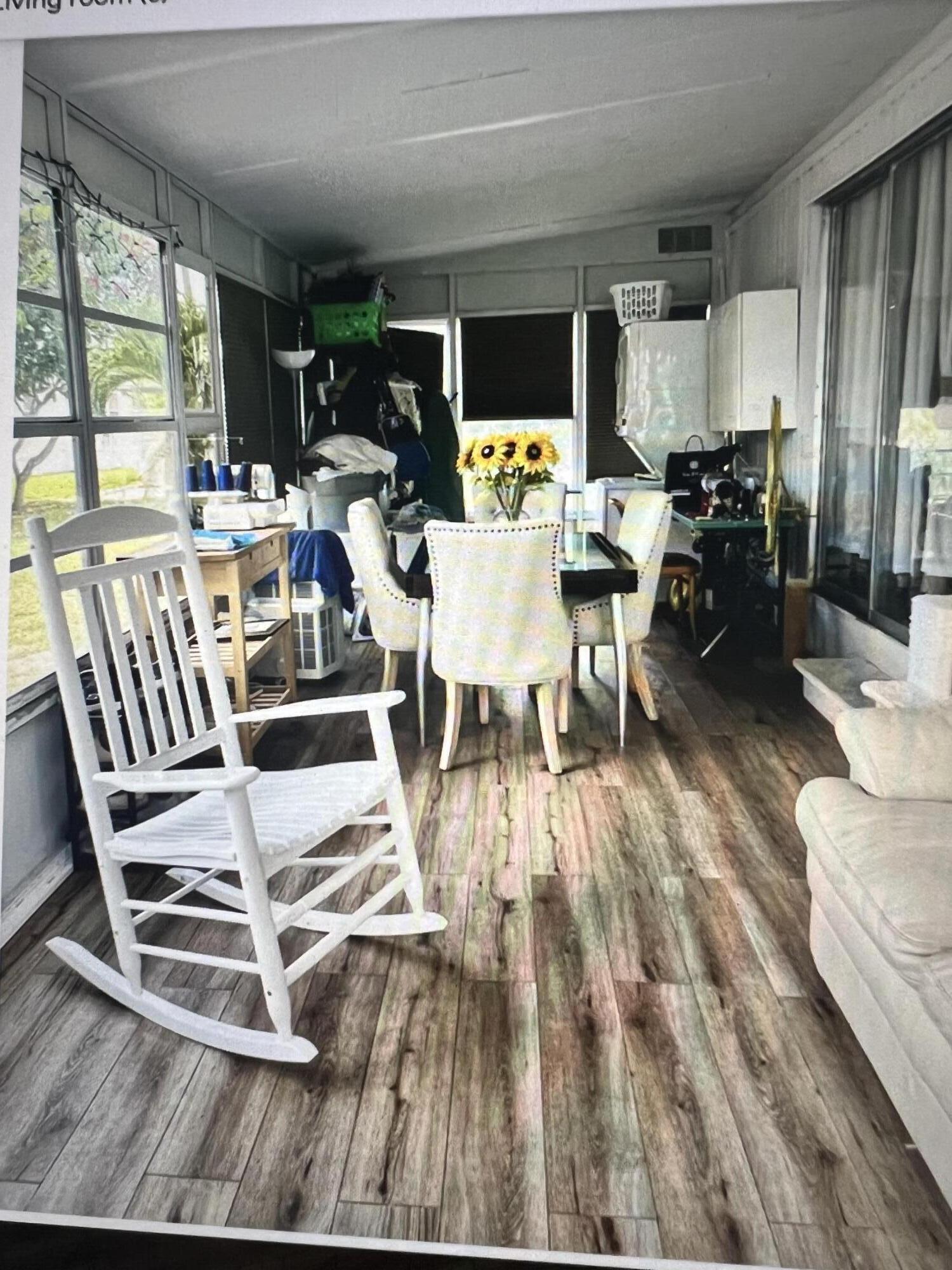 DEERFIELD LAKE - Residential