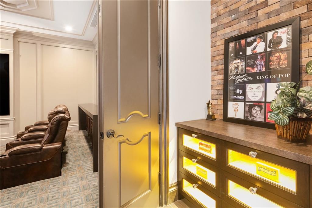 CORAL RIDGE COUNTRY CLUB - Residential