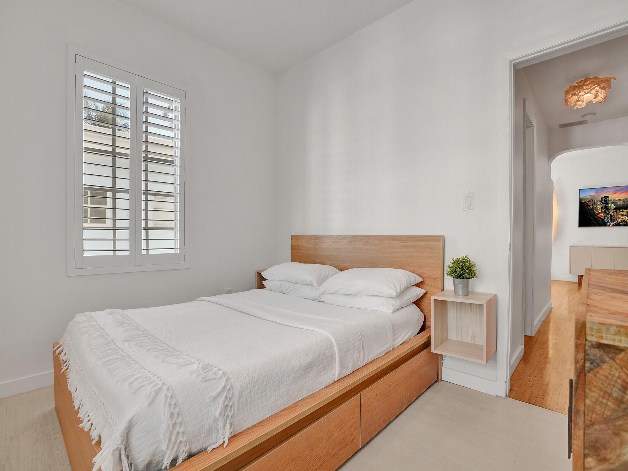 WHISPER CONDO - Residential Lease