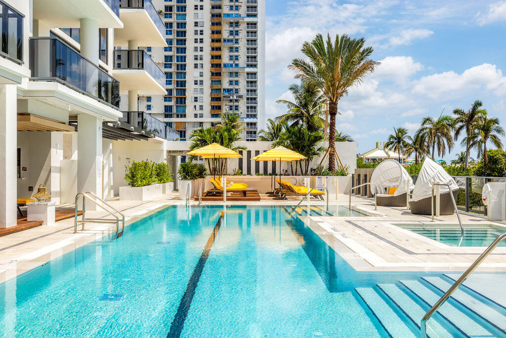 SALATO POMPANO BEACH - Residential