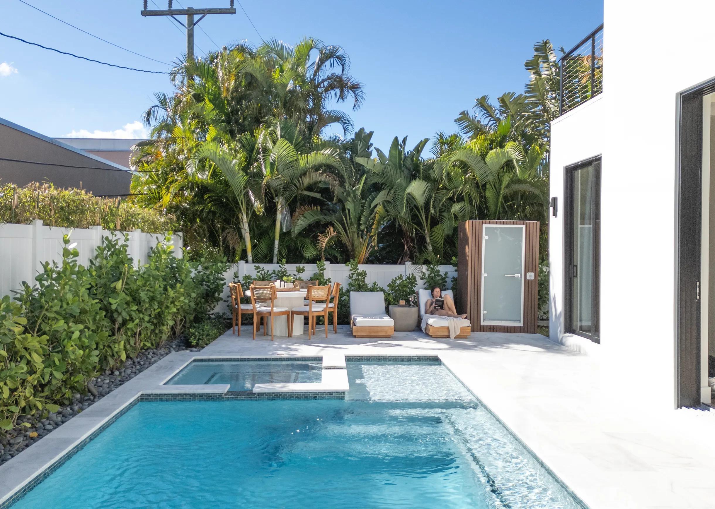 NORTH SHORE TERRACE PL NO 1 - Residential