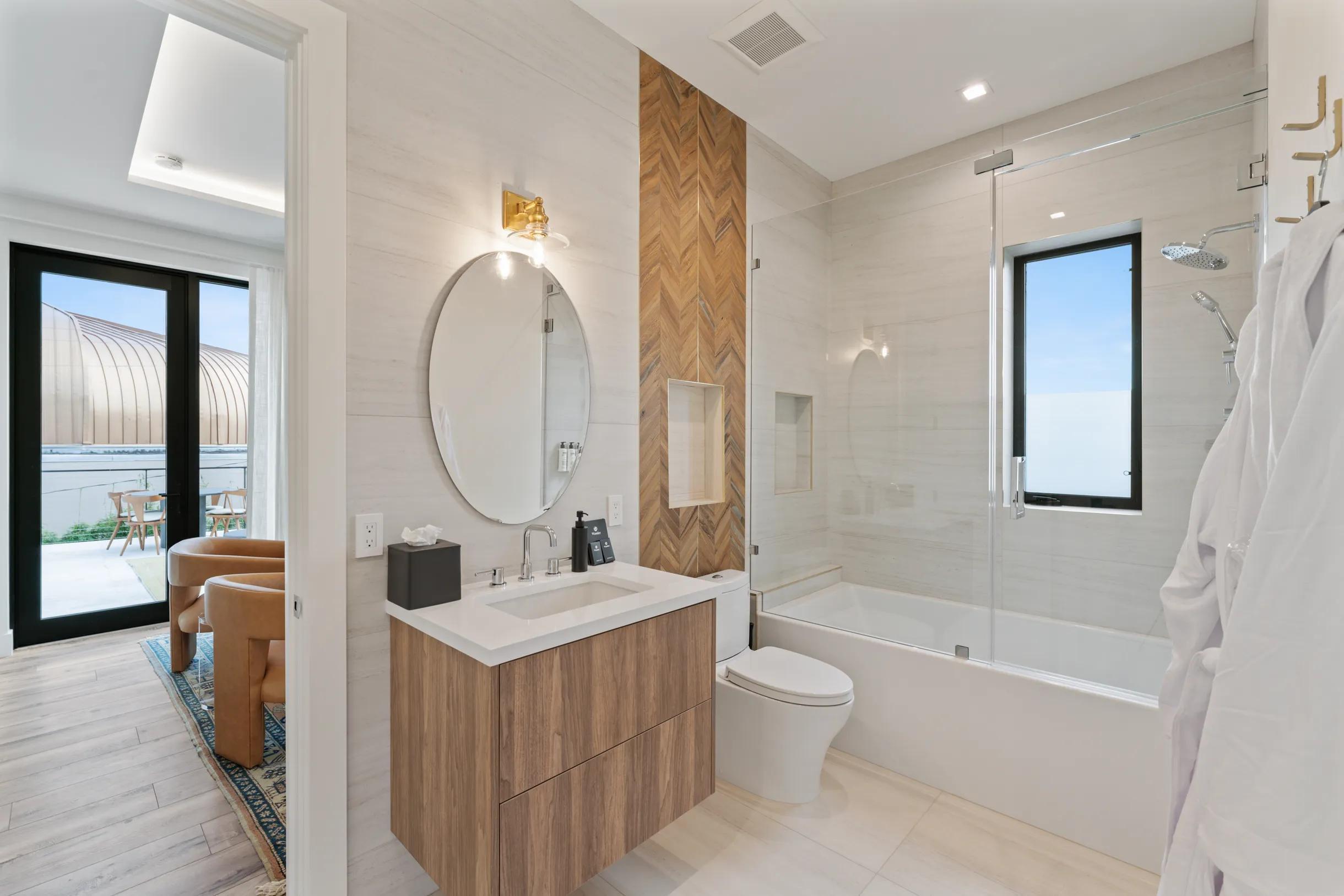 NORTH SHORE TERRACE PL NO 1 - Residential