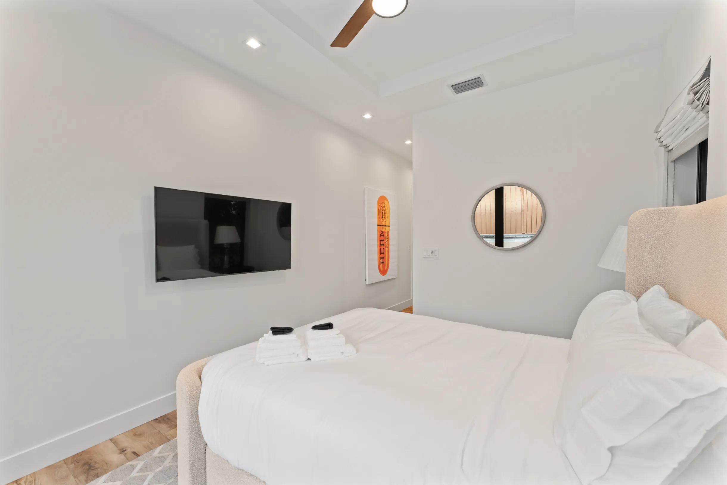 NORTH SHORE TERRACE PL NO 1 - Residential