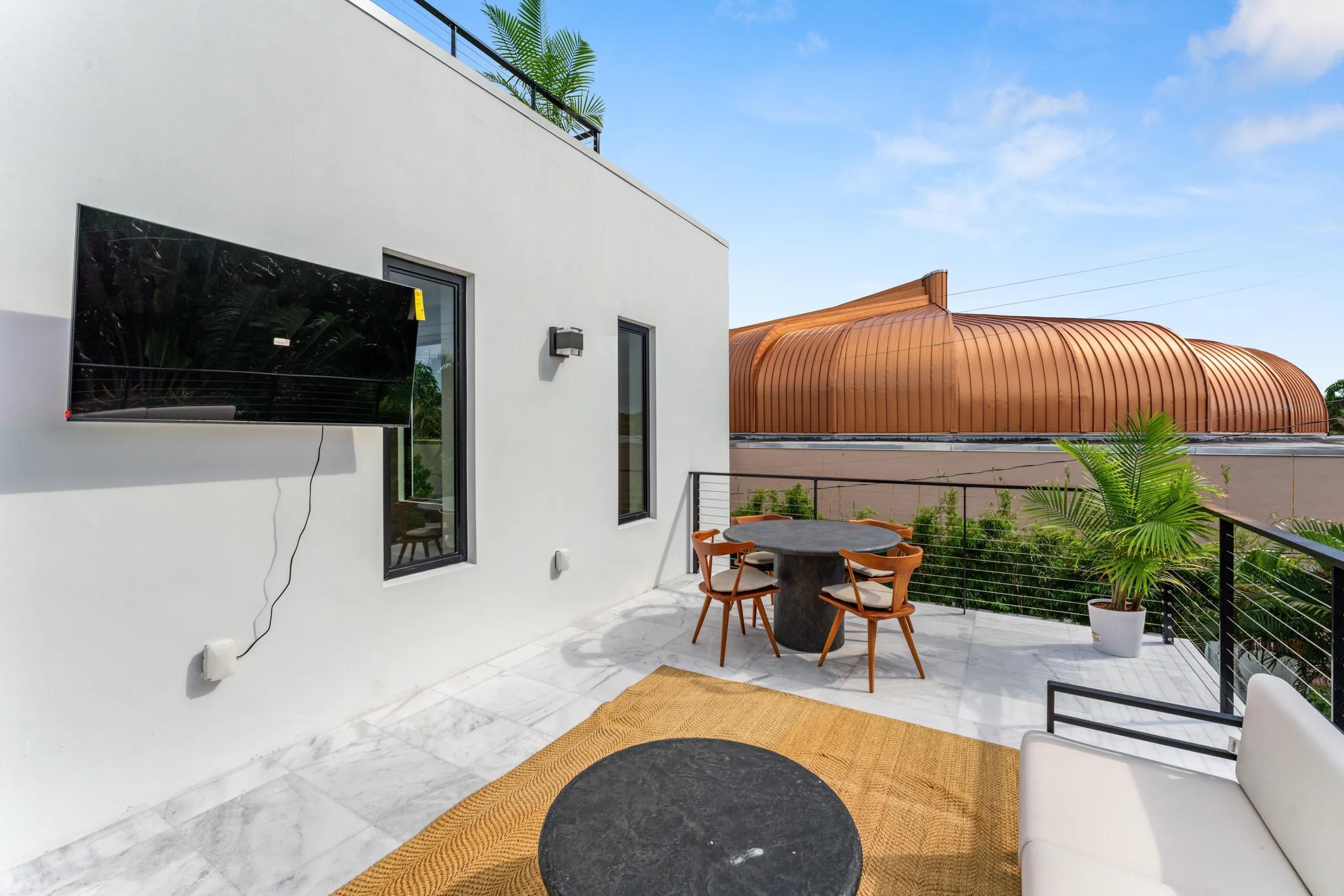 NORTH SHORE TERRACE PL NO 1 - Residential