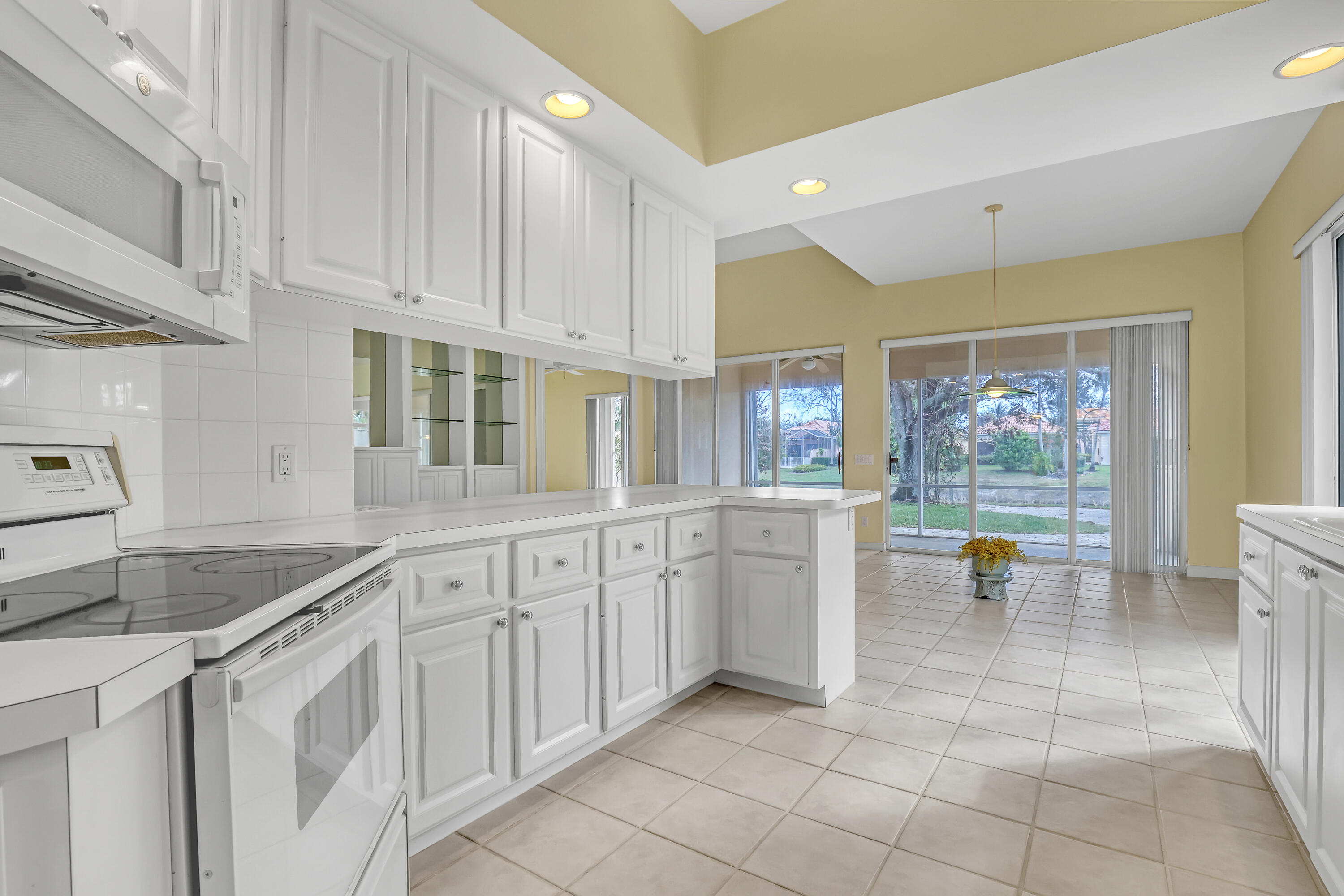 RIVERWALK 4 - Residential