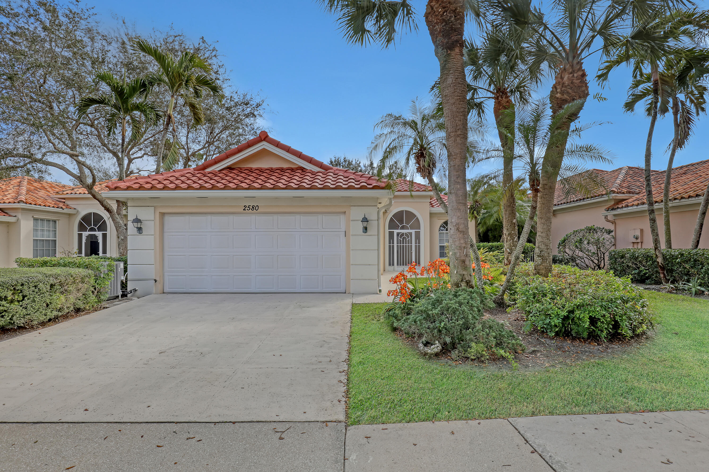 RIVERWALK 4 - Residential