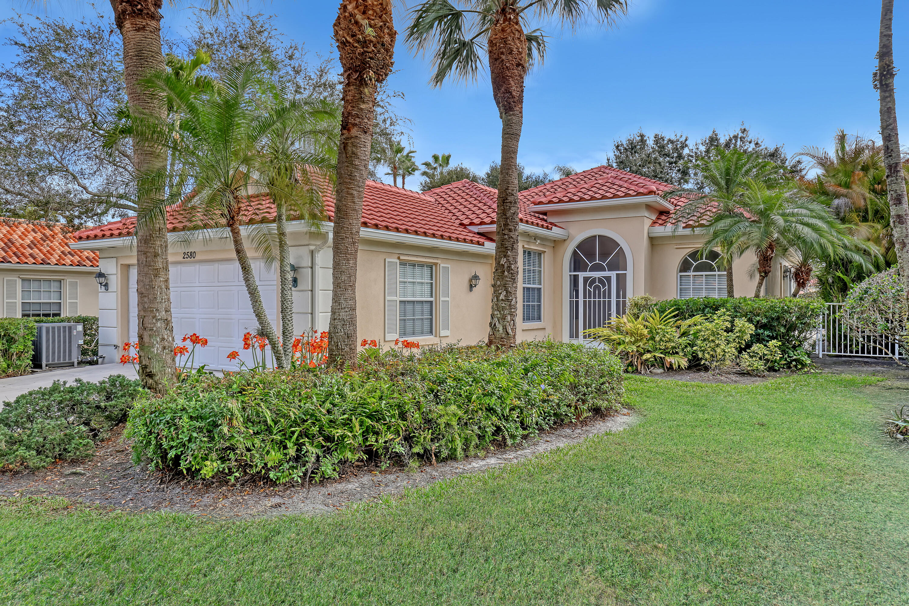 RIVERWALK 4 - Residential