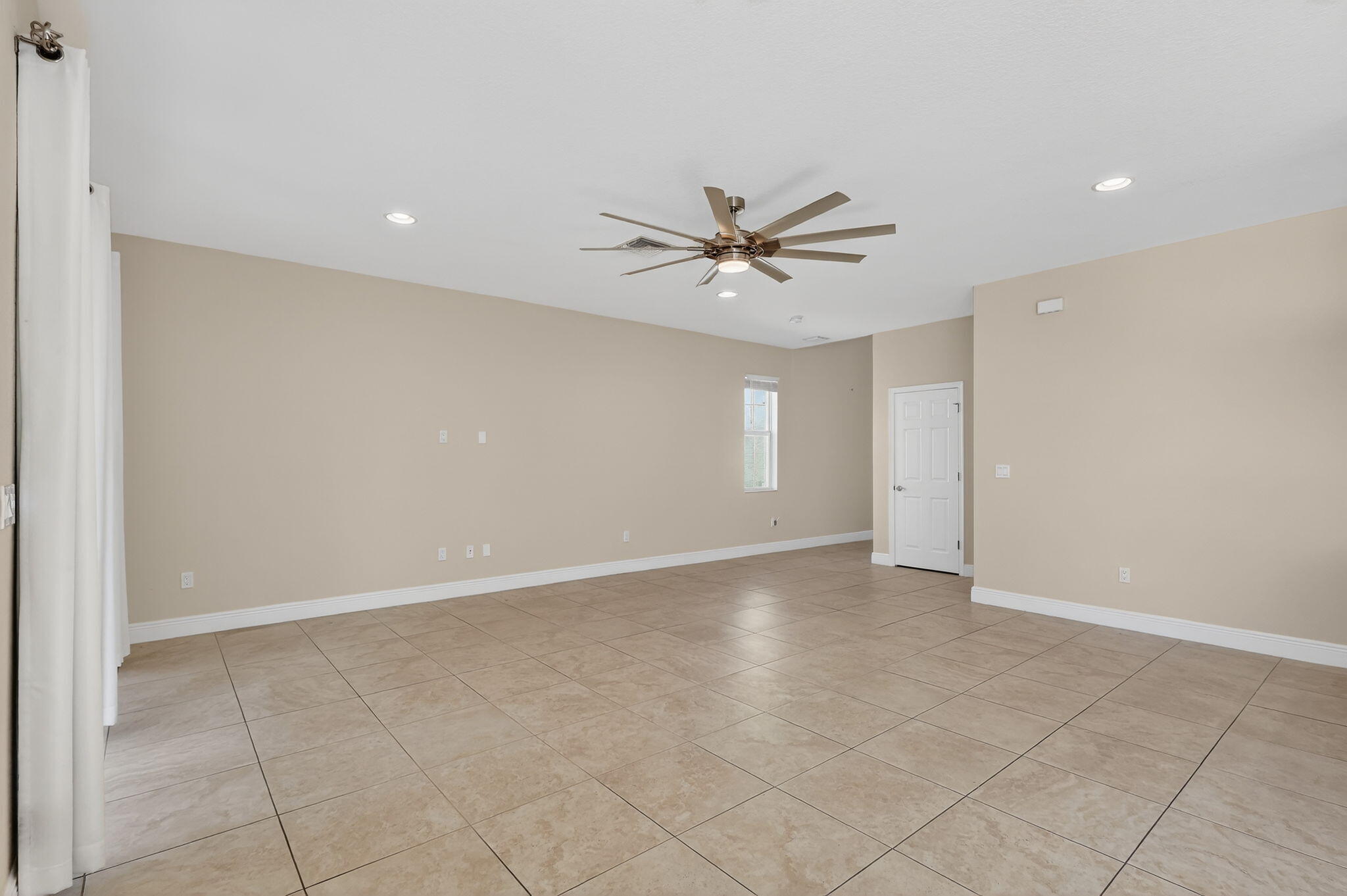 VIZCAYA FALLS PLAT 2 - Residential