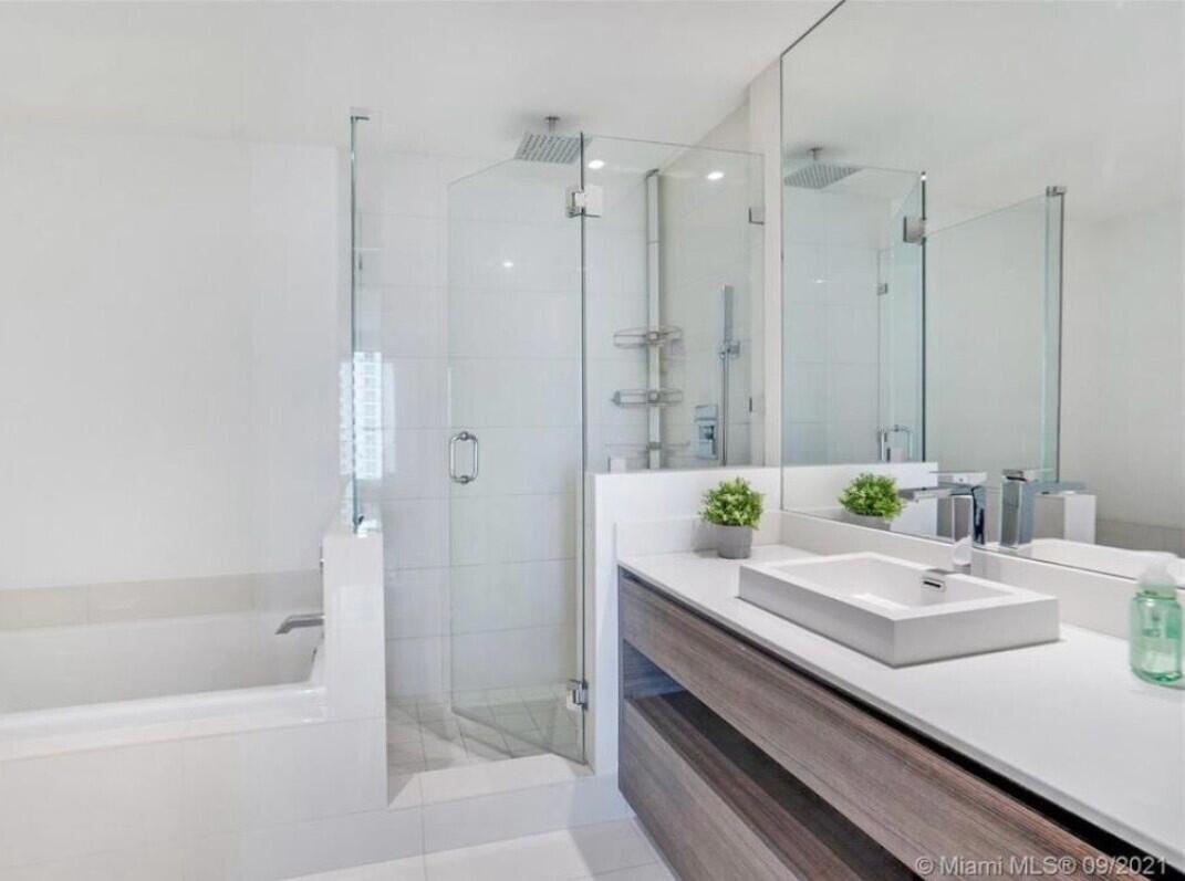 1100 MILLECENTO RESIDENCES CONDO - Residential Lease