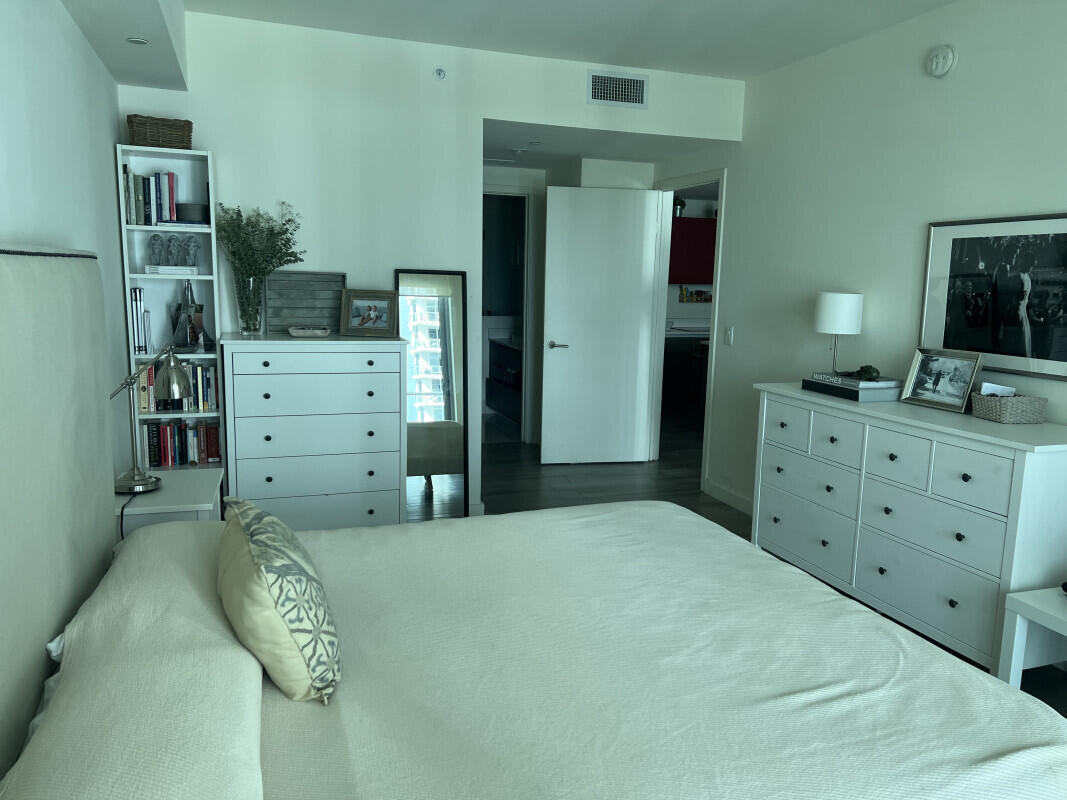 1100 MILLECENTO RESIDENCES CONDO - Residential Lease