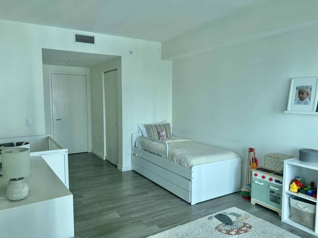 1100 MILLECENTO RESIDENCES CONDO - Residential Lease