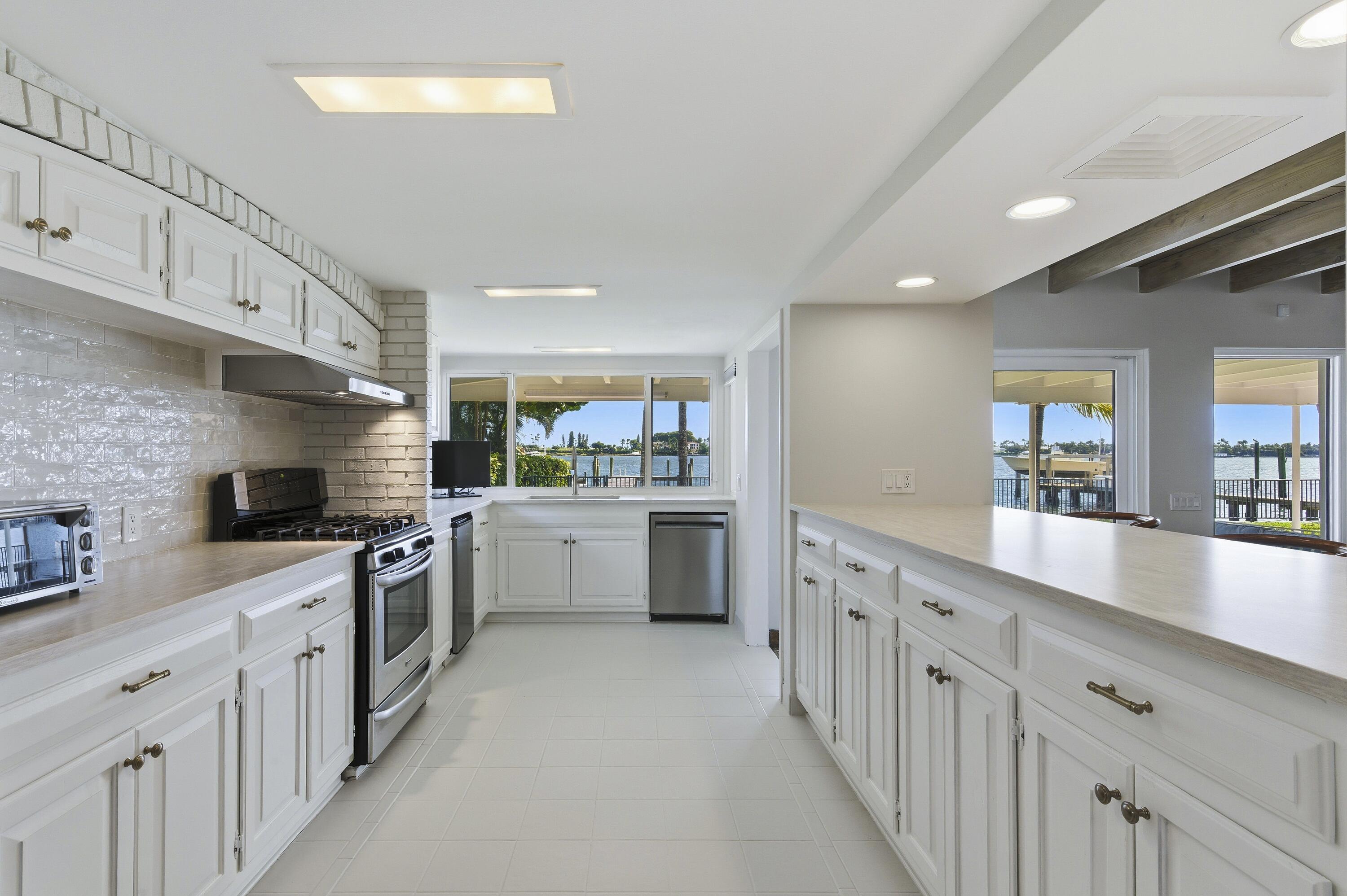NORTH SHORE TERRACE 1 - Residential