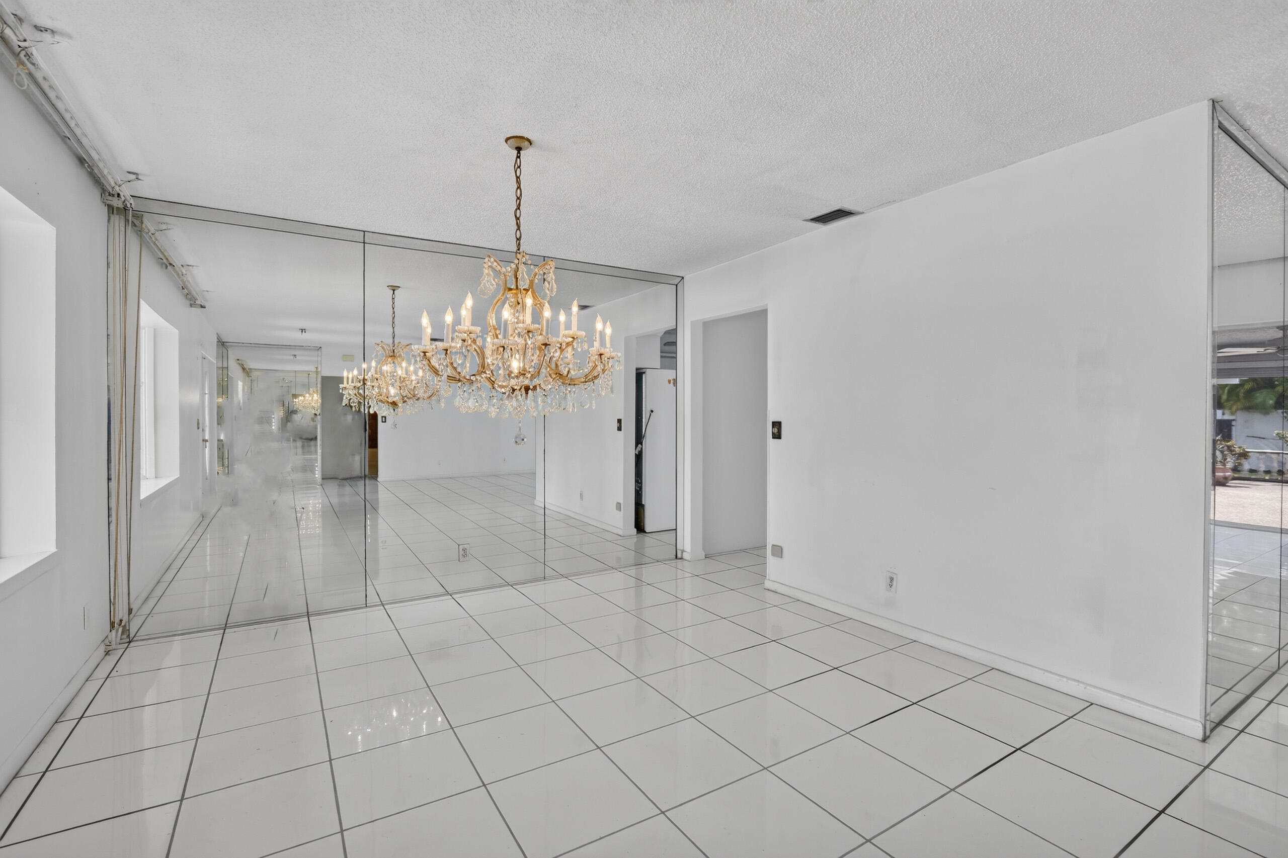 BONAVENTURE LAKES - Residential
