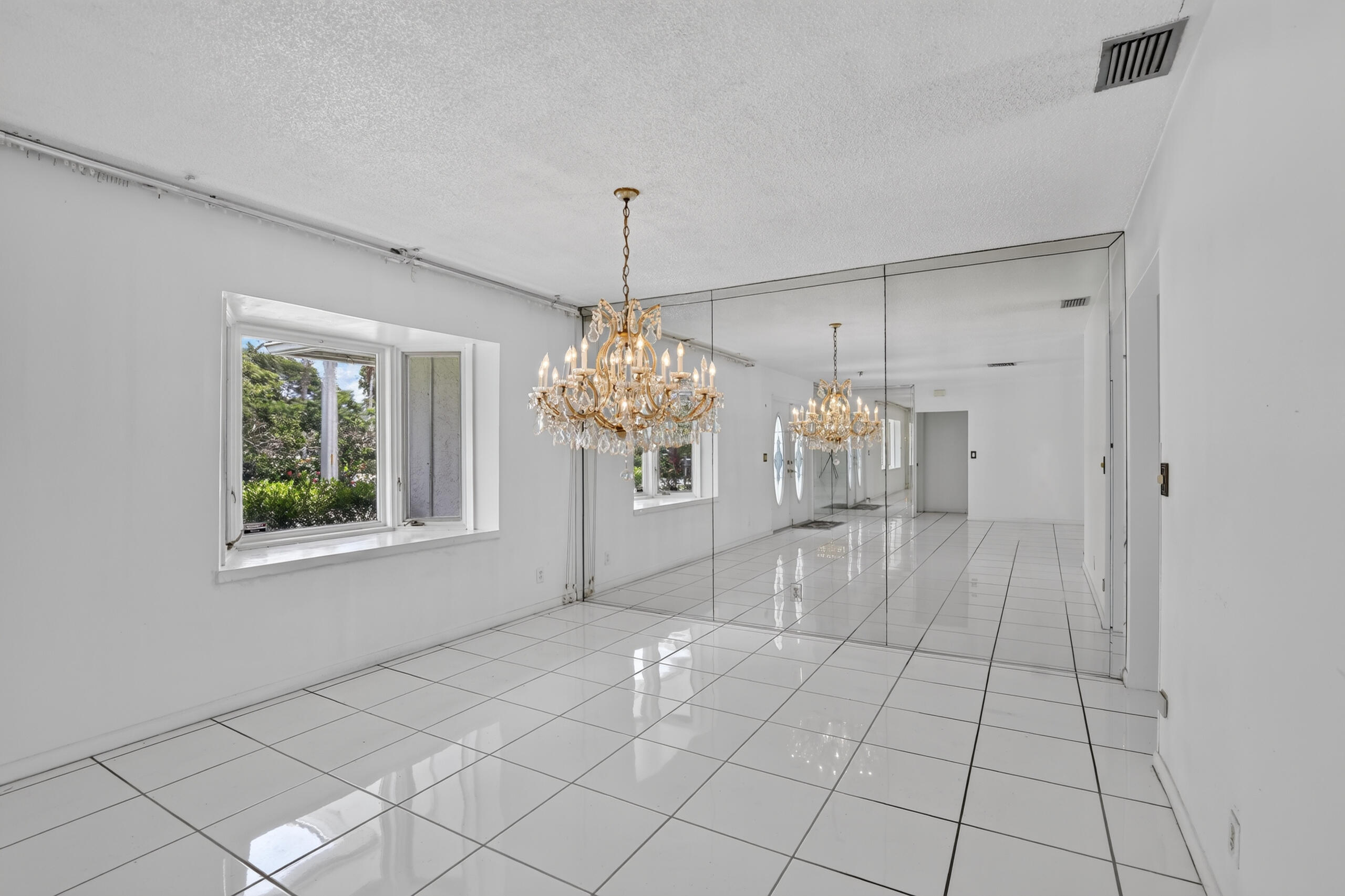 BONAVENTURE LAKES - Residential