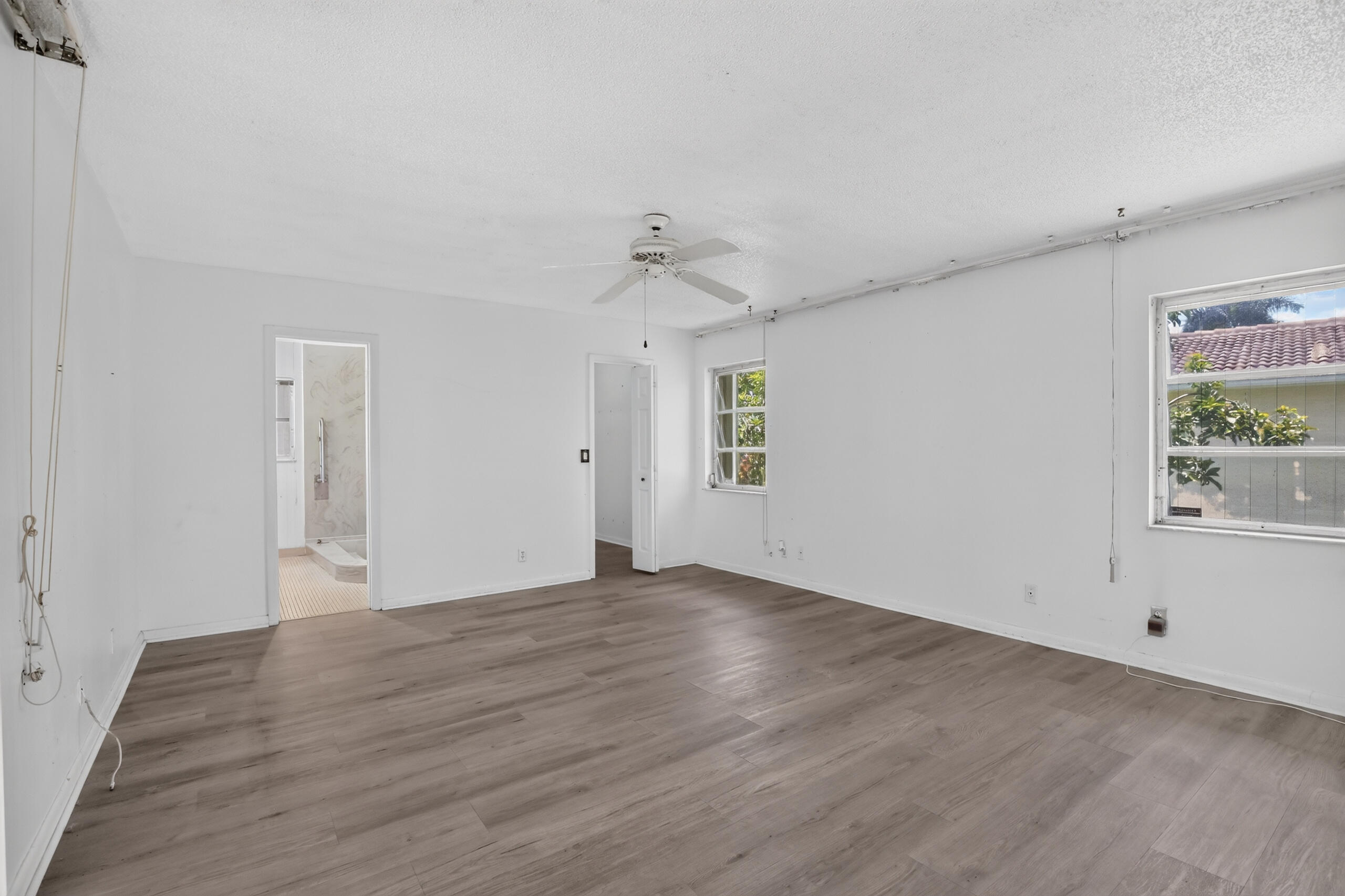 BONAVENTURE LAKES - Residential
