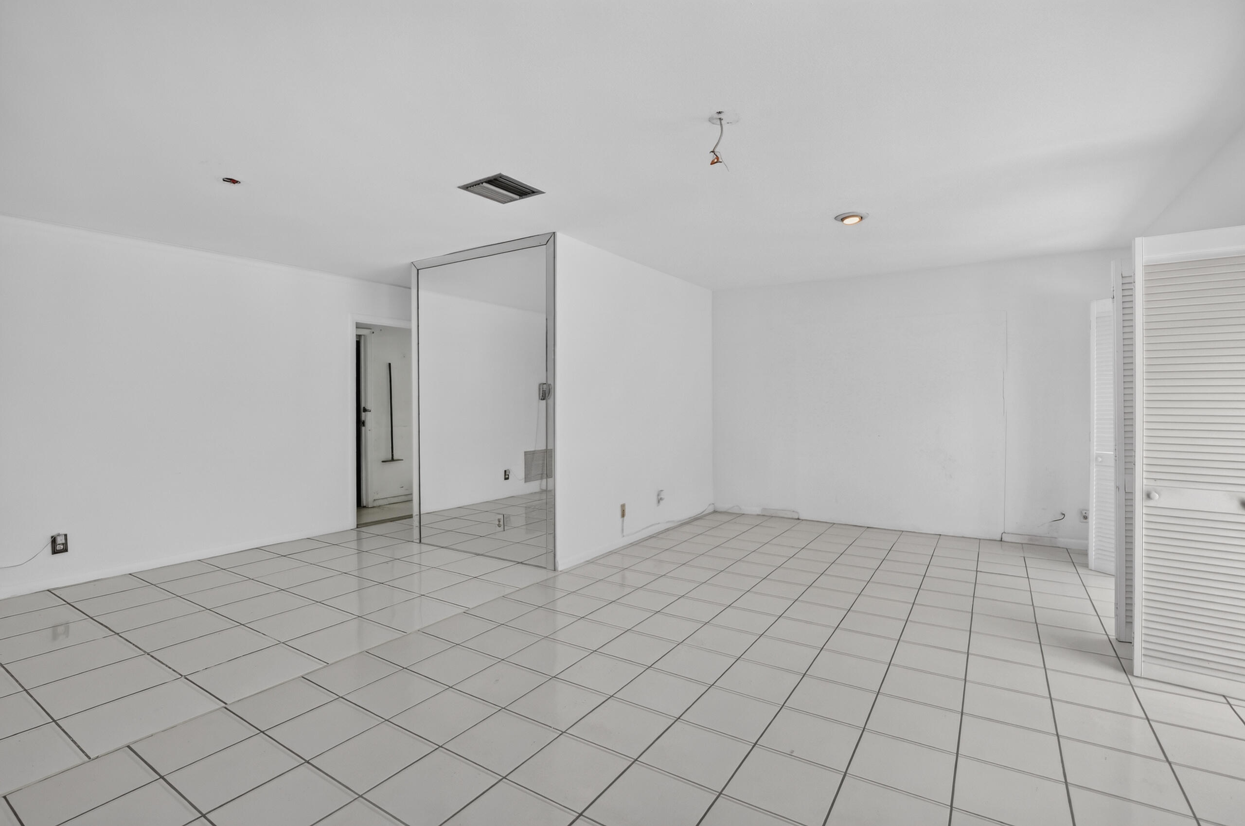 BONAVENTURE LAKES - Residential