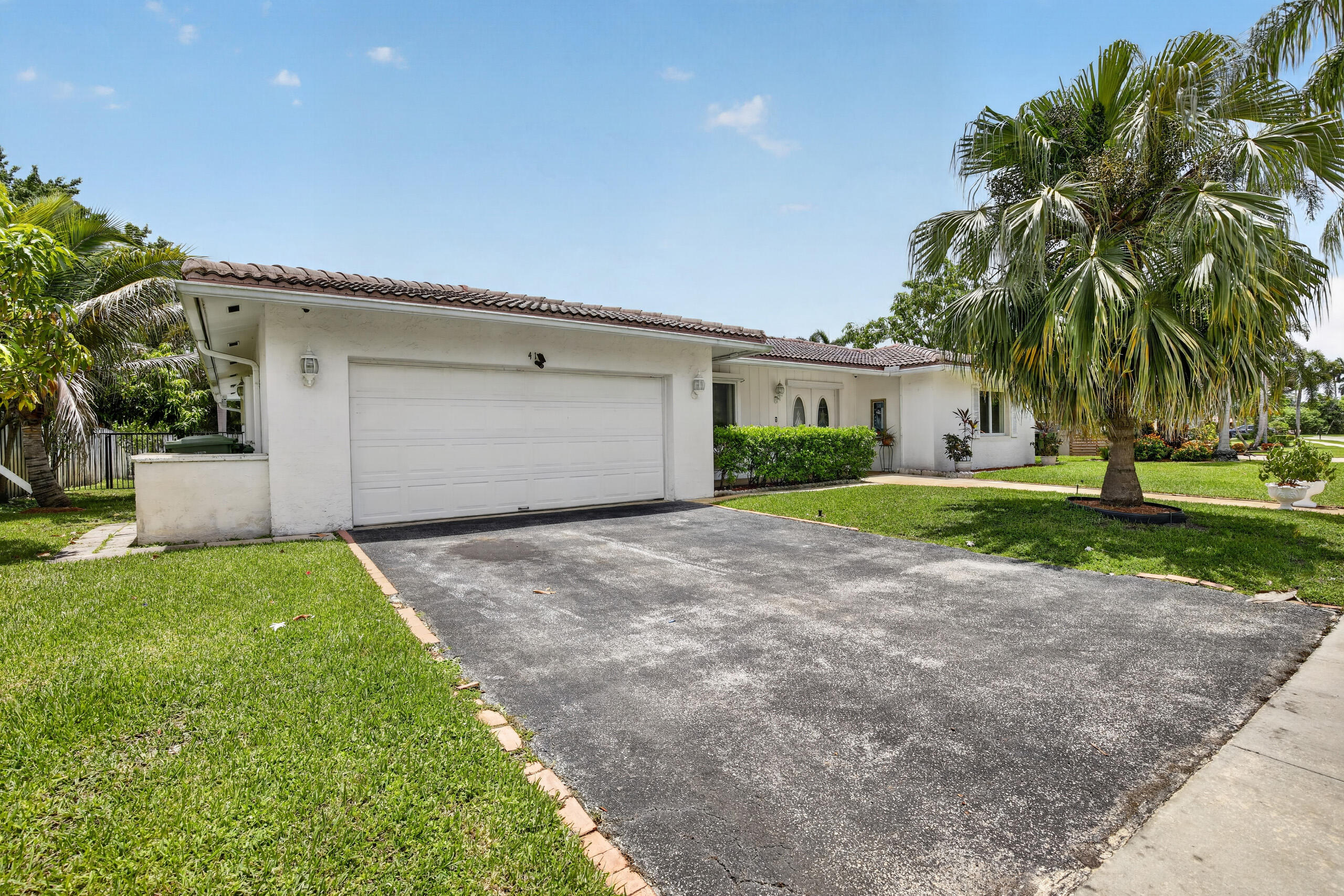 BONAVENTURE LAKES - Residential