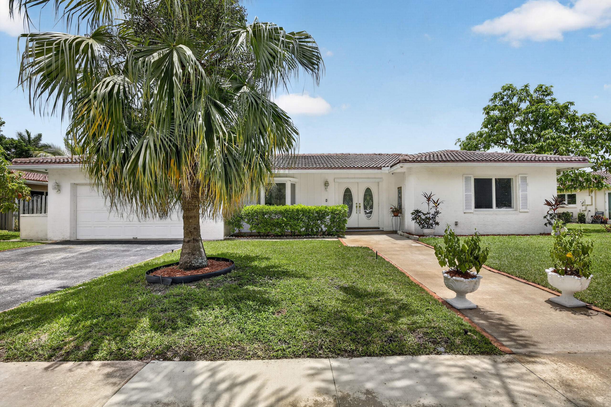 BONAVENTURE LAKES - Residential