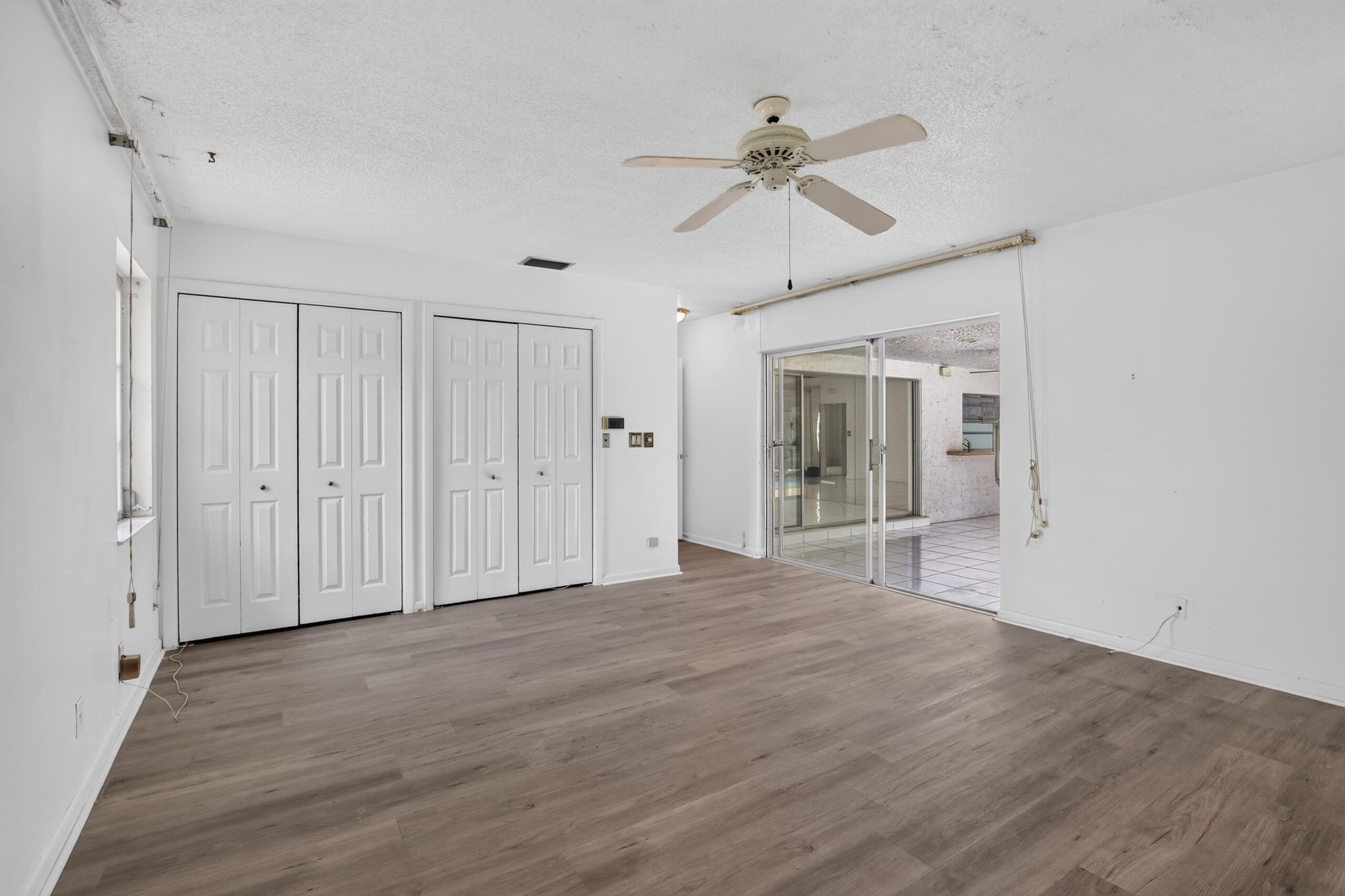 BONAVENTURE LAKES - Residential