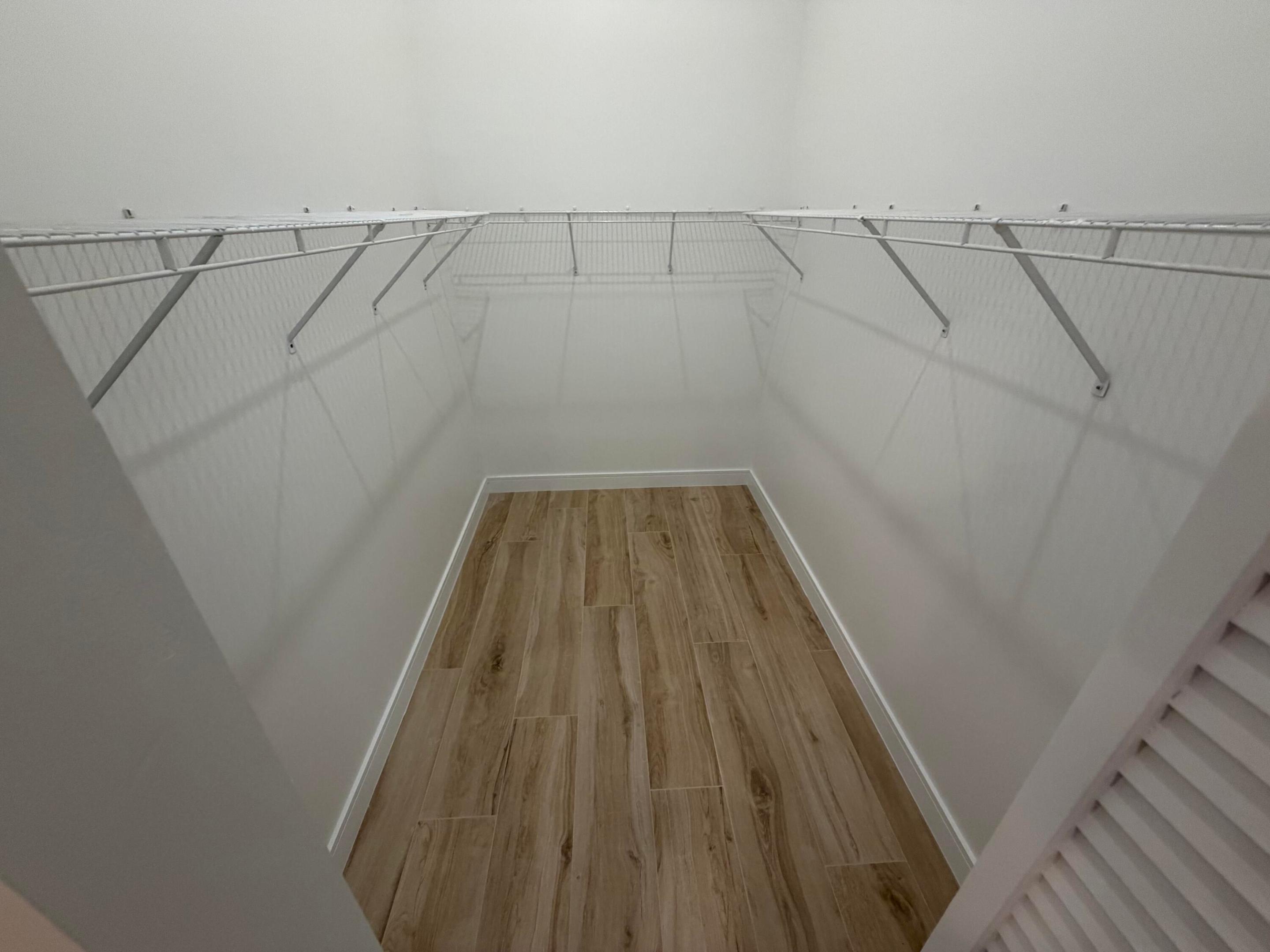 ADDISON COURT - Residential Lease