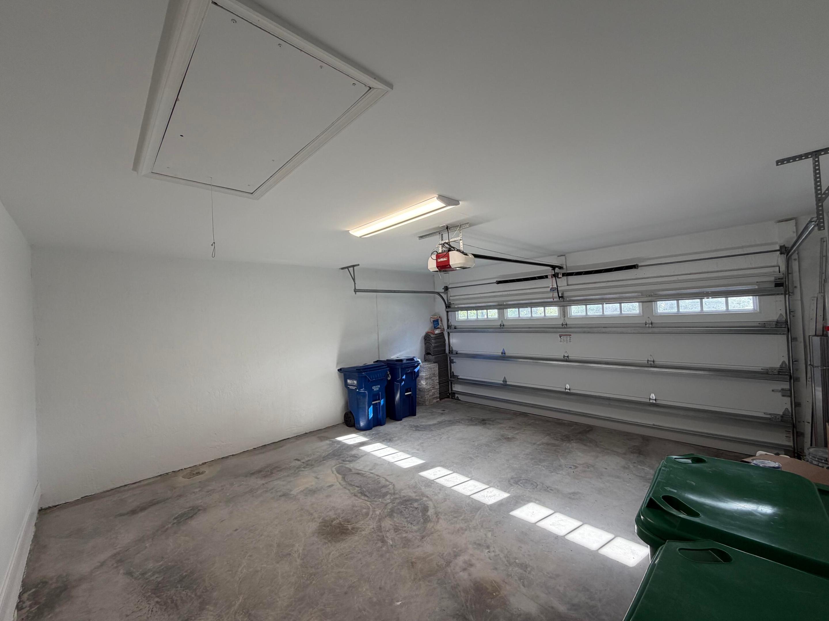 ADDISON COURT - Residential Lease