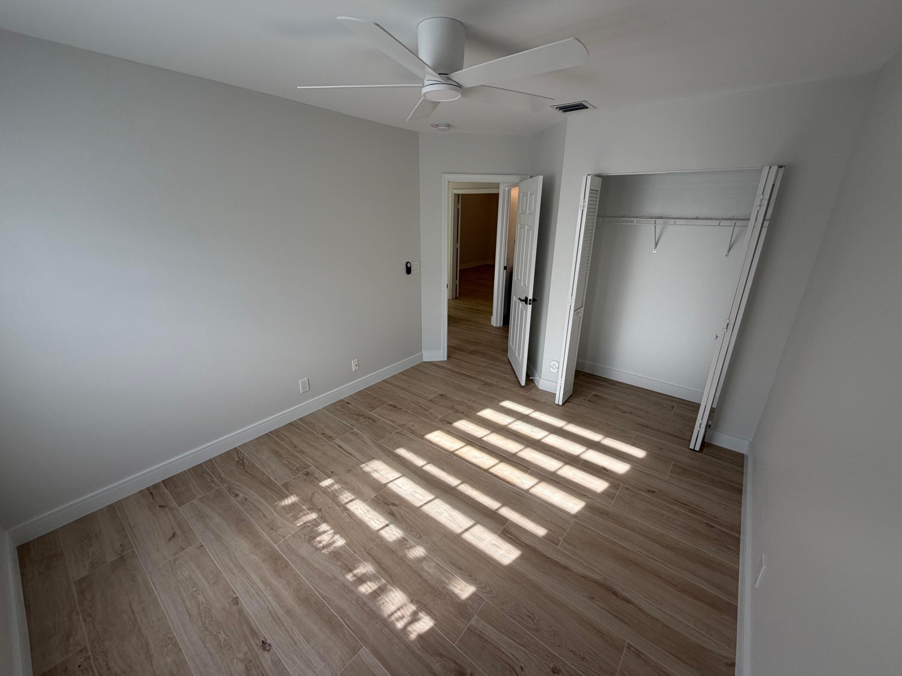 ADDISON COURT - Residential Lease