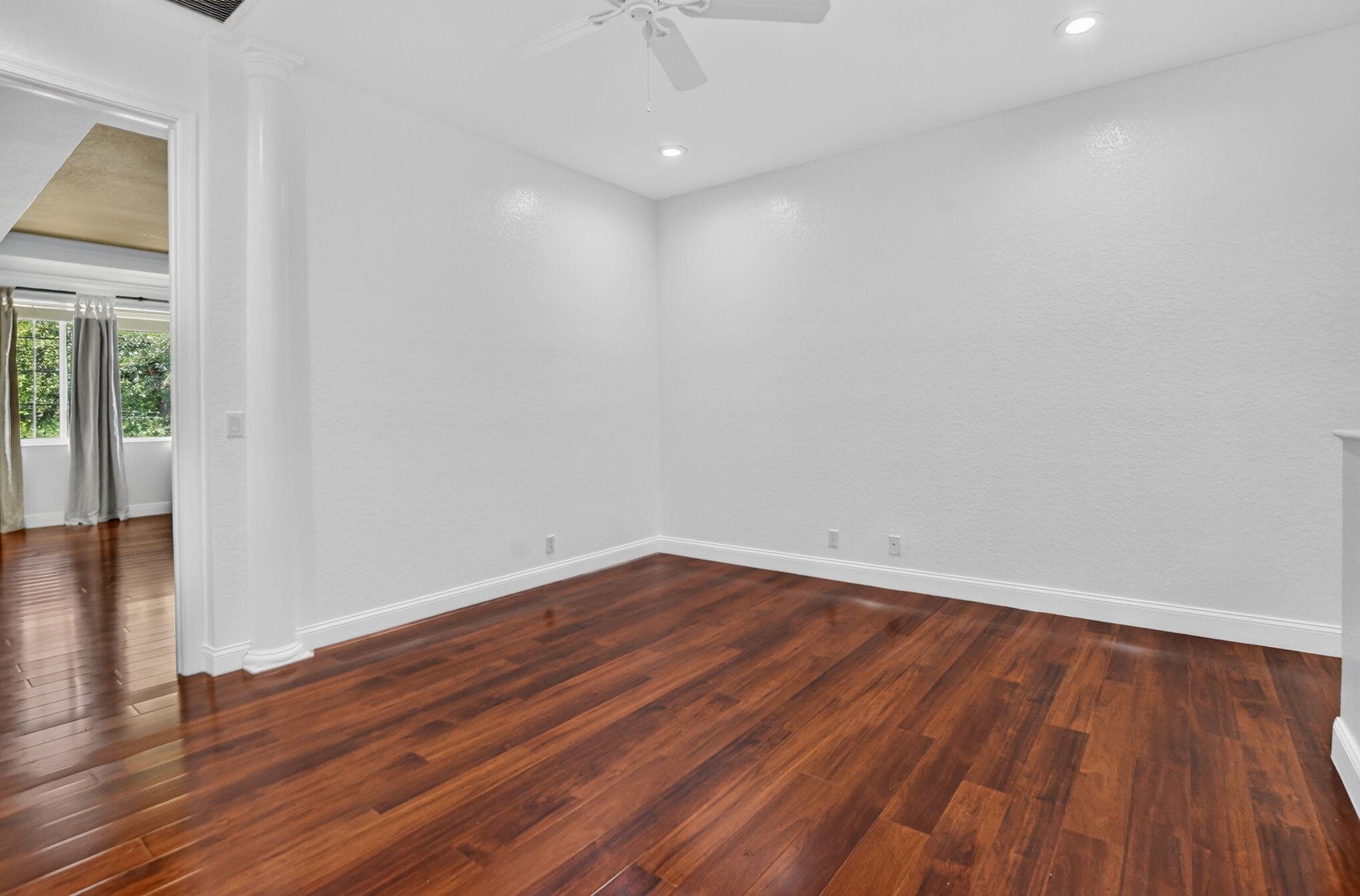 CARRIAGE POINTE - Residential