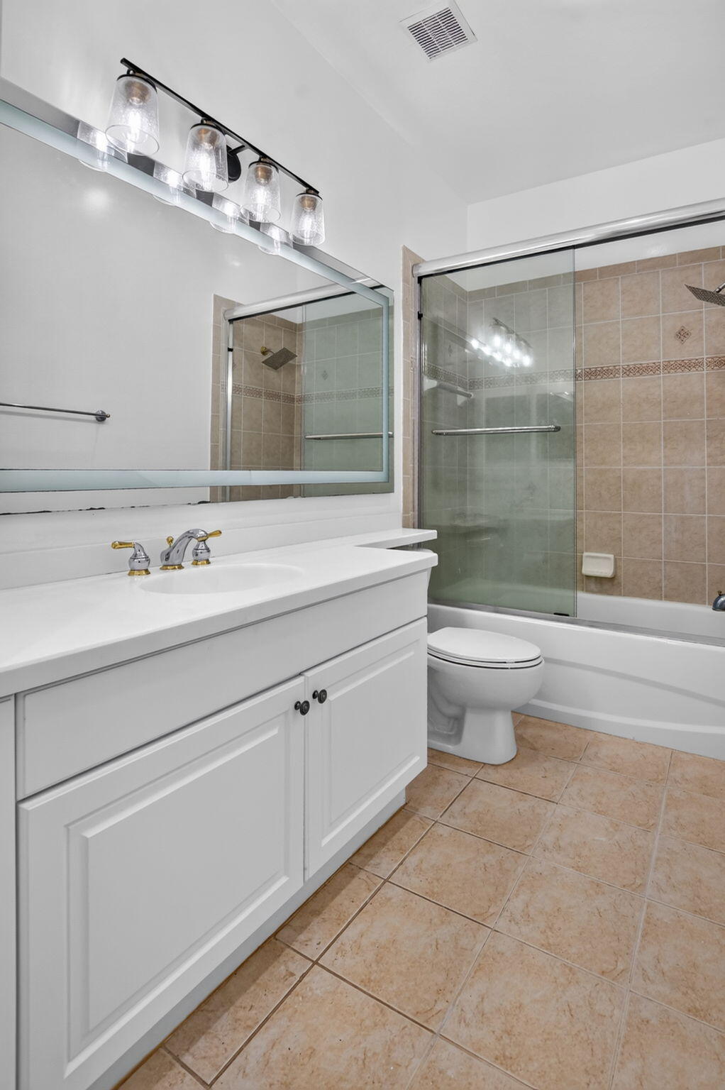 CARRIAGE POINTE - Residential
