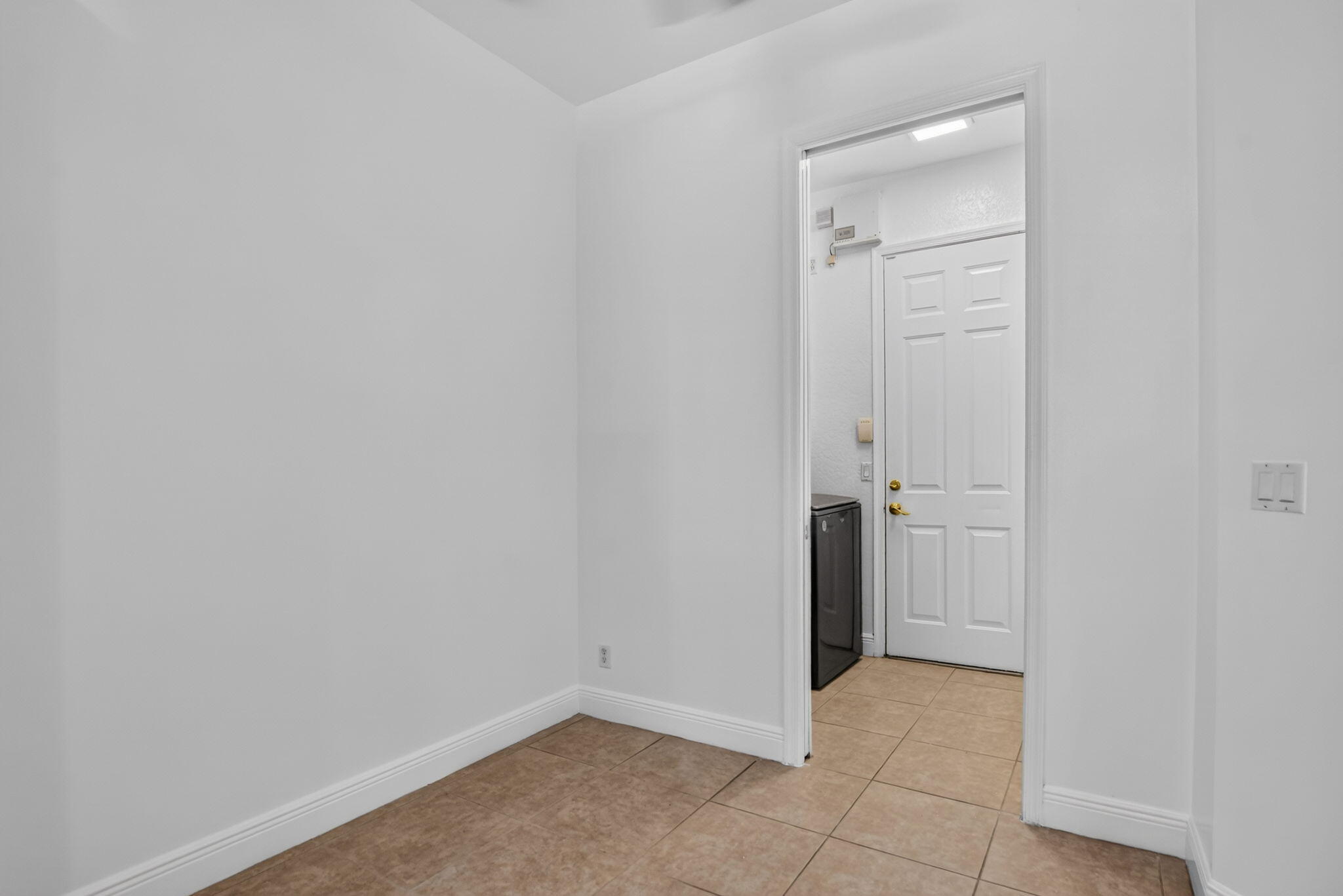 CARRIAGE POINTE - Residential