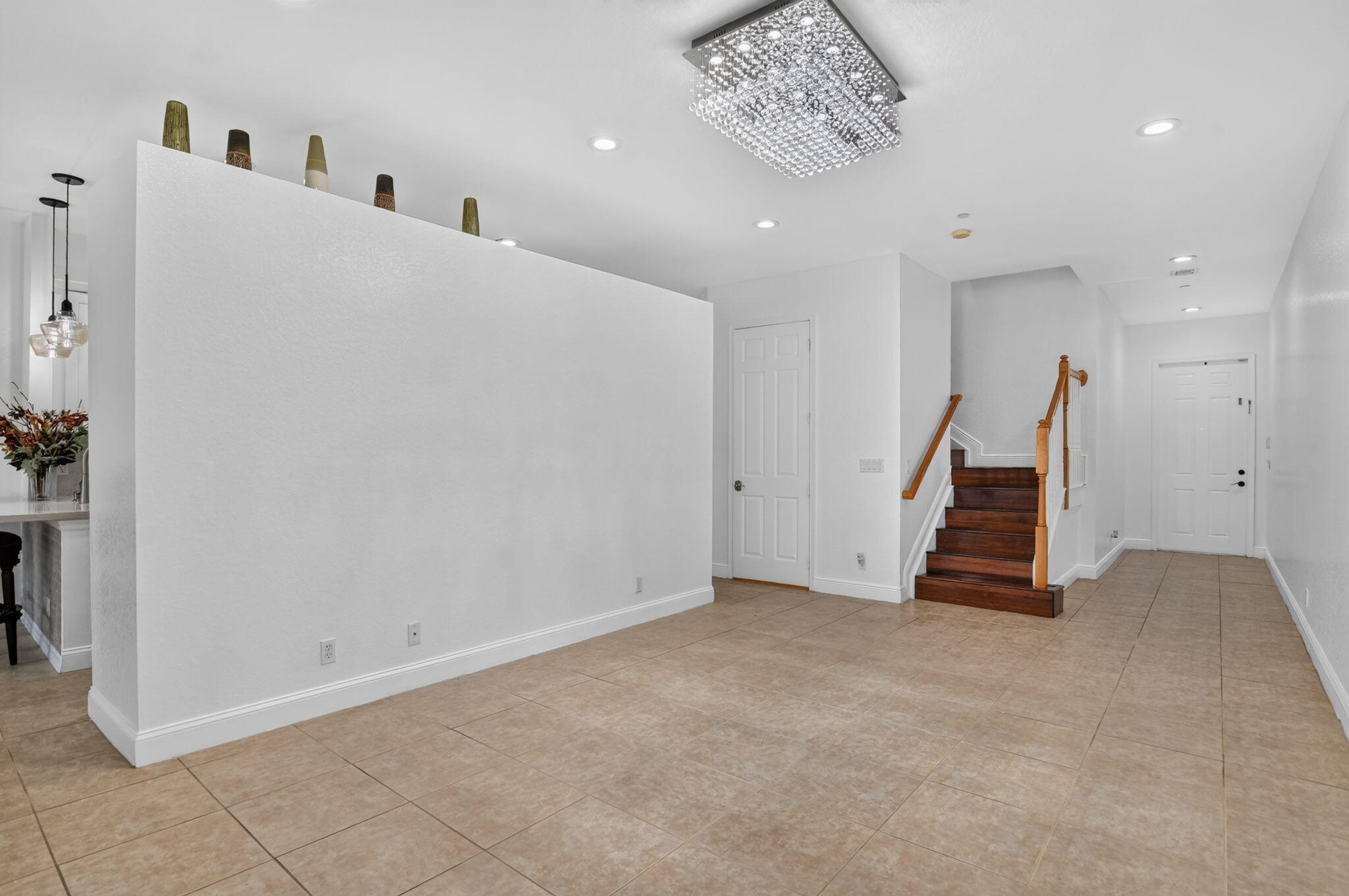 CARRIAGE POINTE - Residential