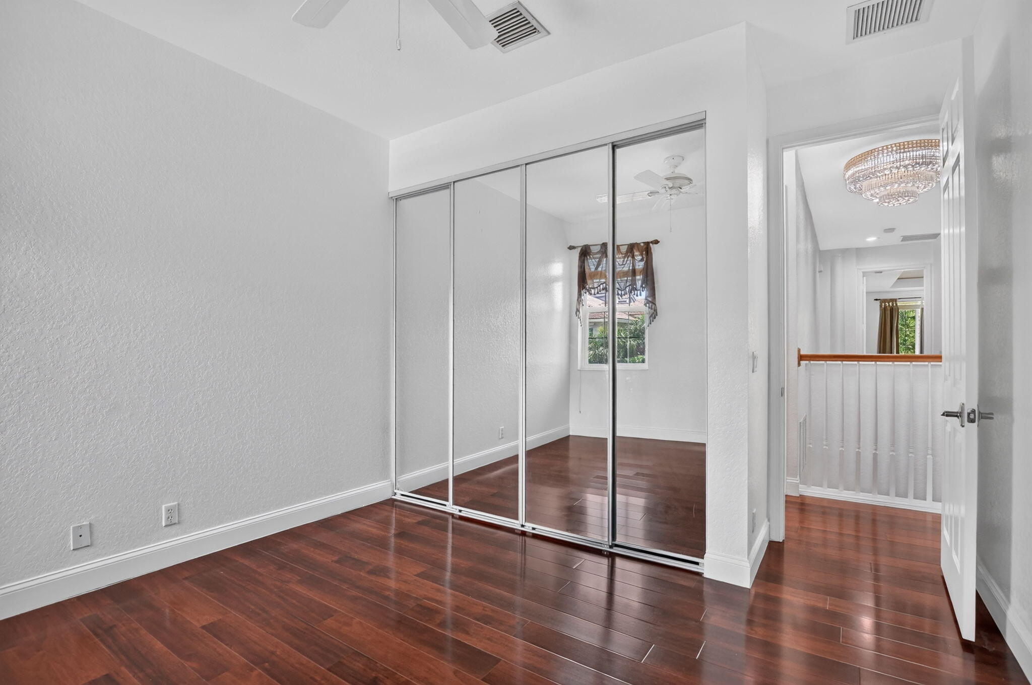 CARRIAGE POINTE - Residential