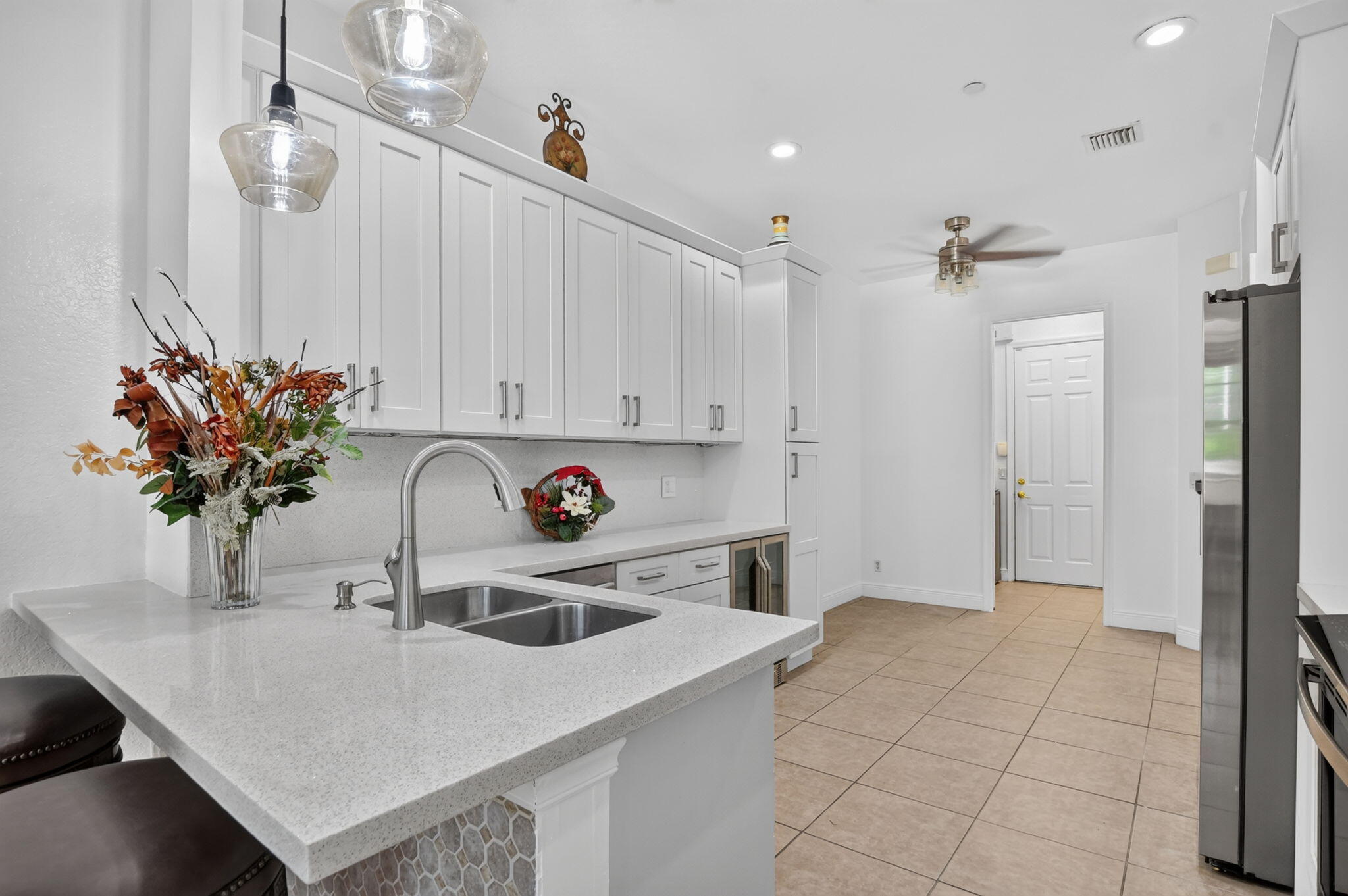 CARRIAGE POINTE - Residential