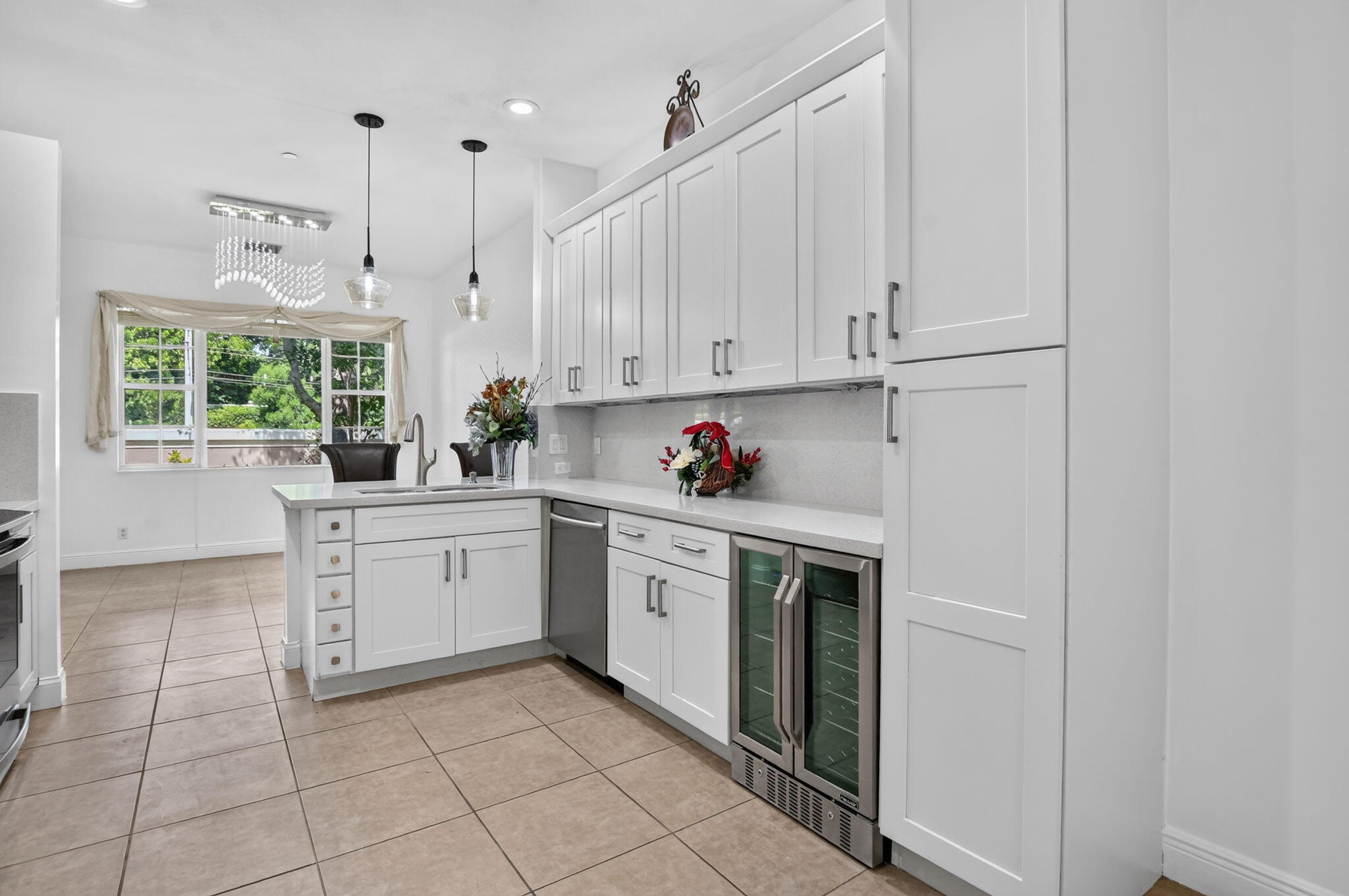 CARRIAGE POINTE - Residential