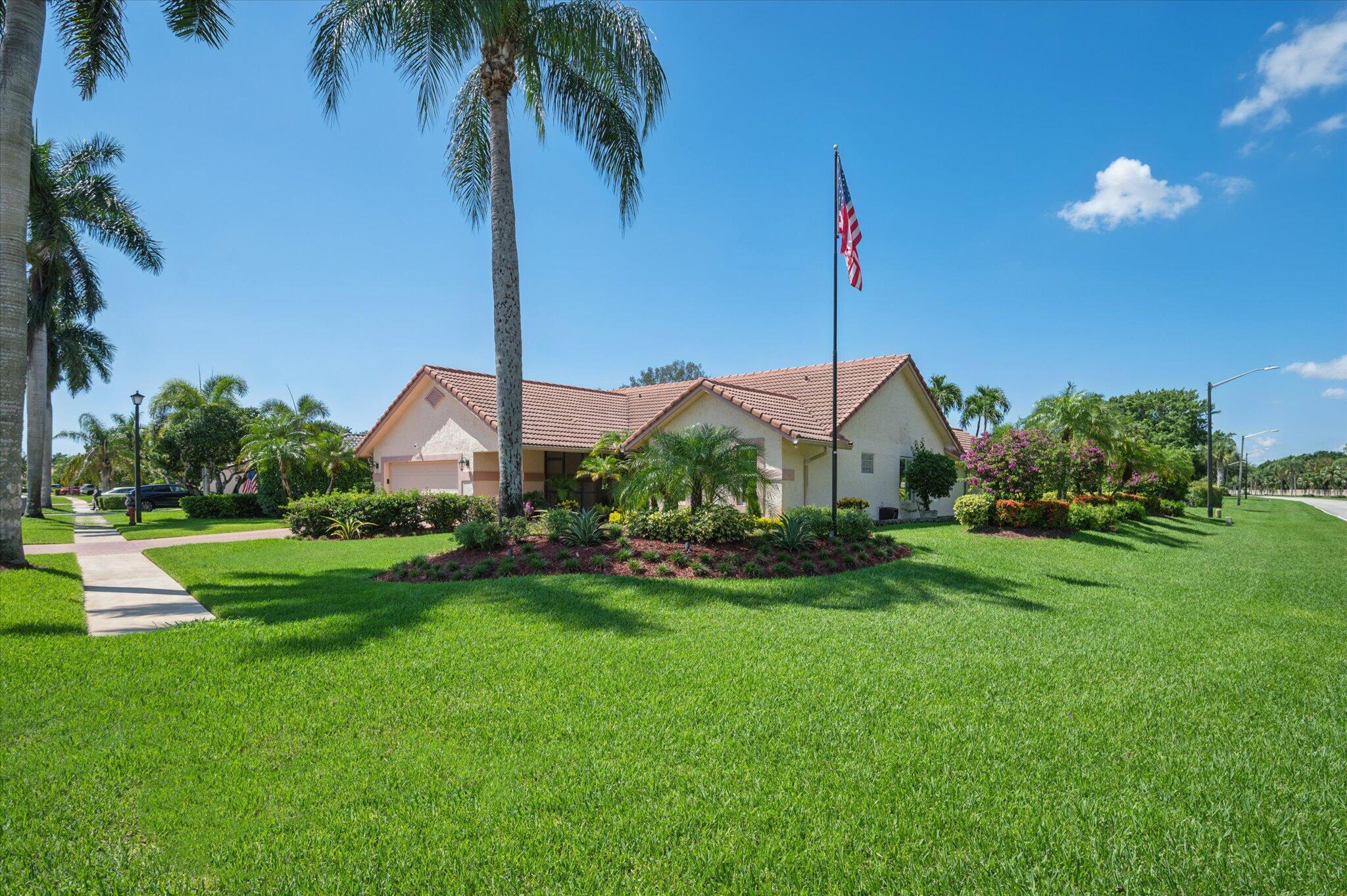 BOCA GREENS 8 - Residential