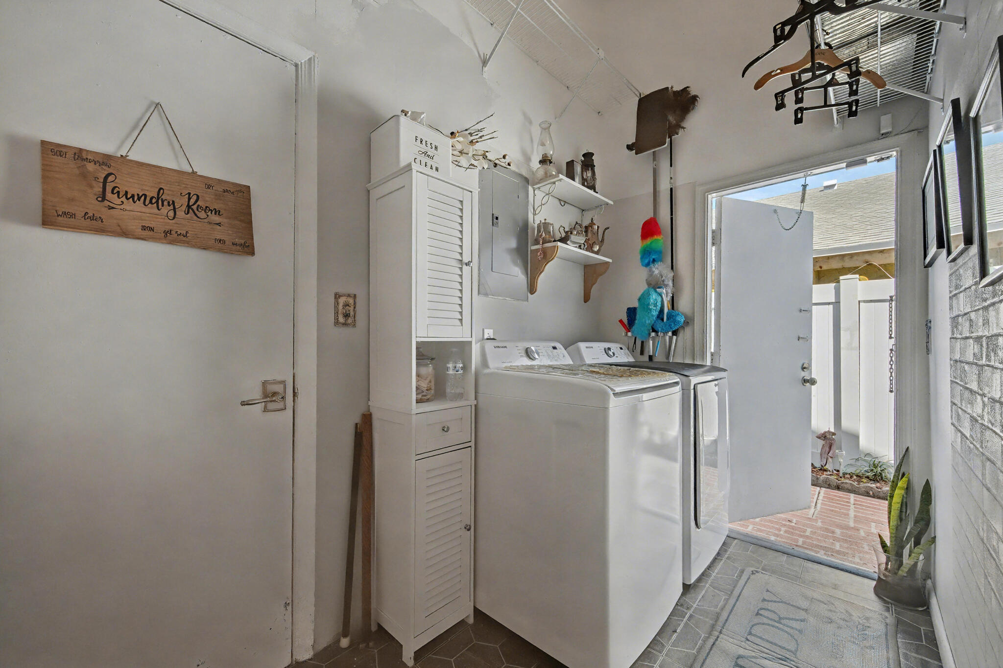 NORTH LAUDERDALE VILLAGE SEC 6 - Residential