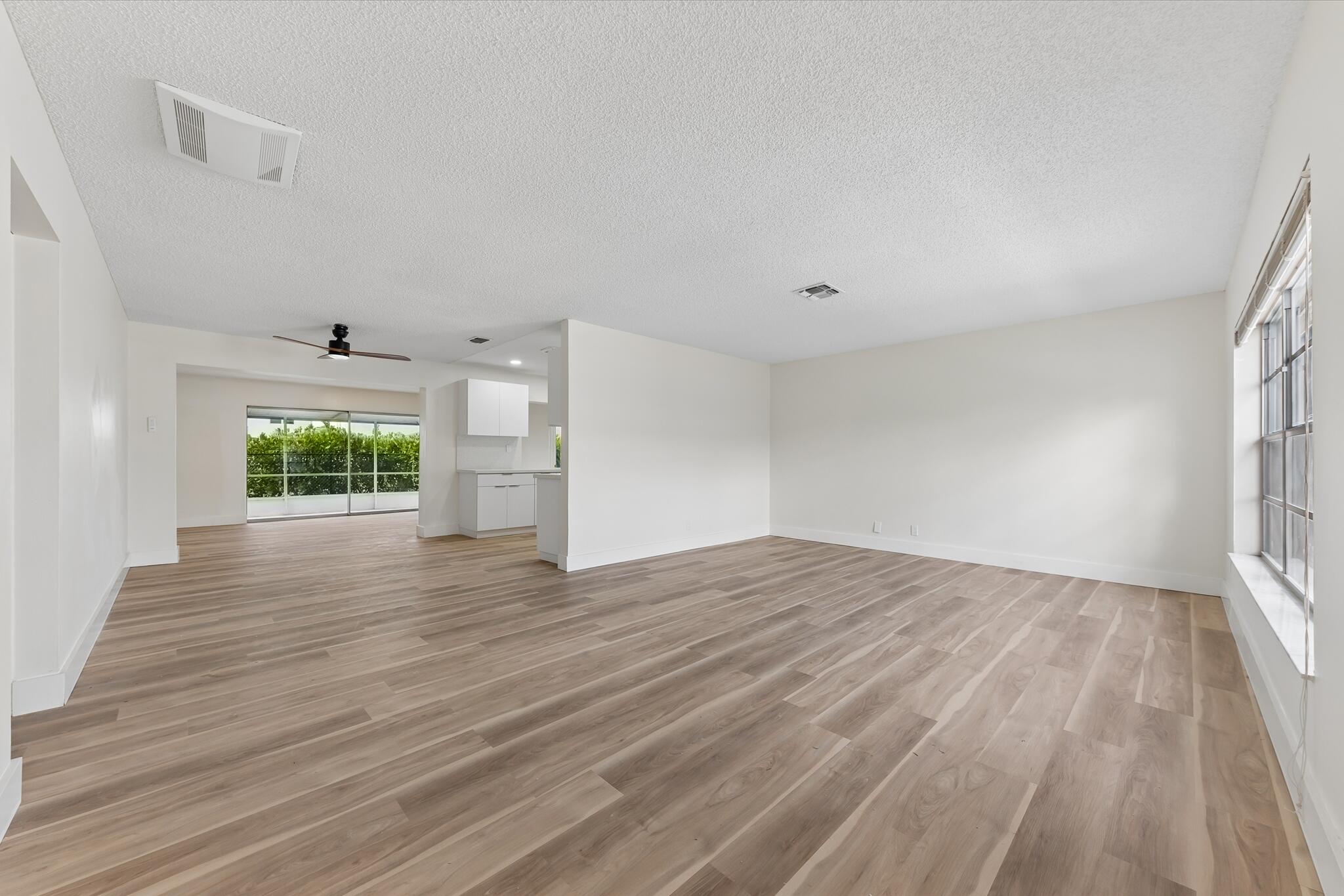 LUCERNE LAKES HOMES VILLAGE I 6TH ADD - Residential