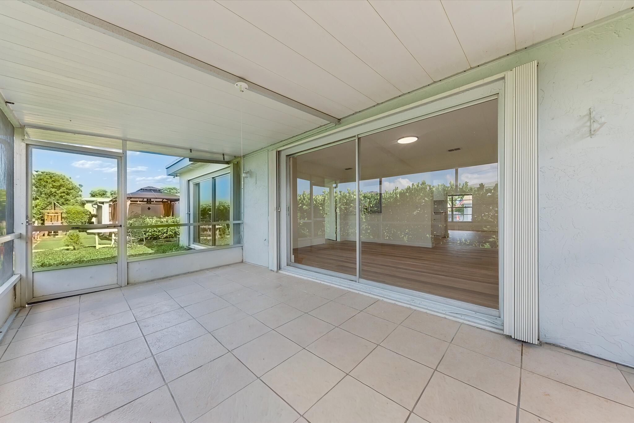 LUCERNE LAKES HOMES VILLAGE I 6TH ADD - Residential