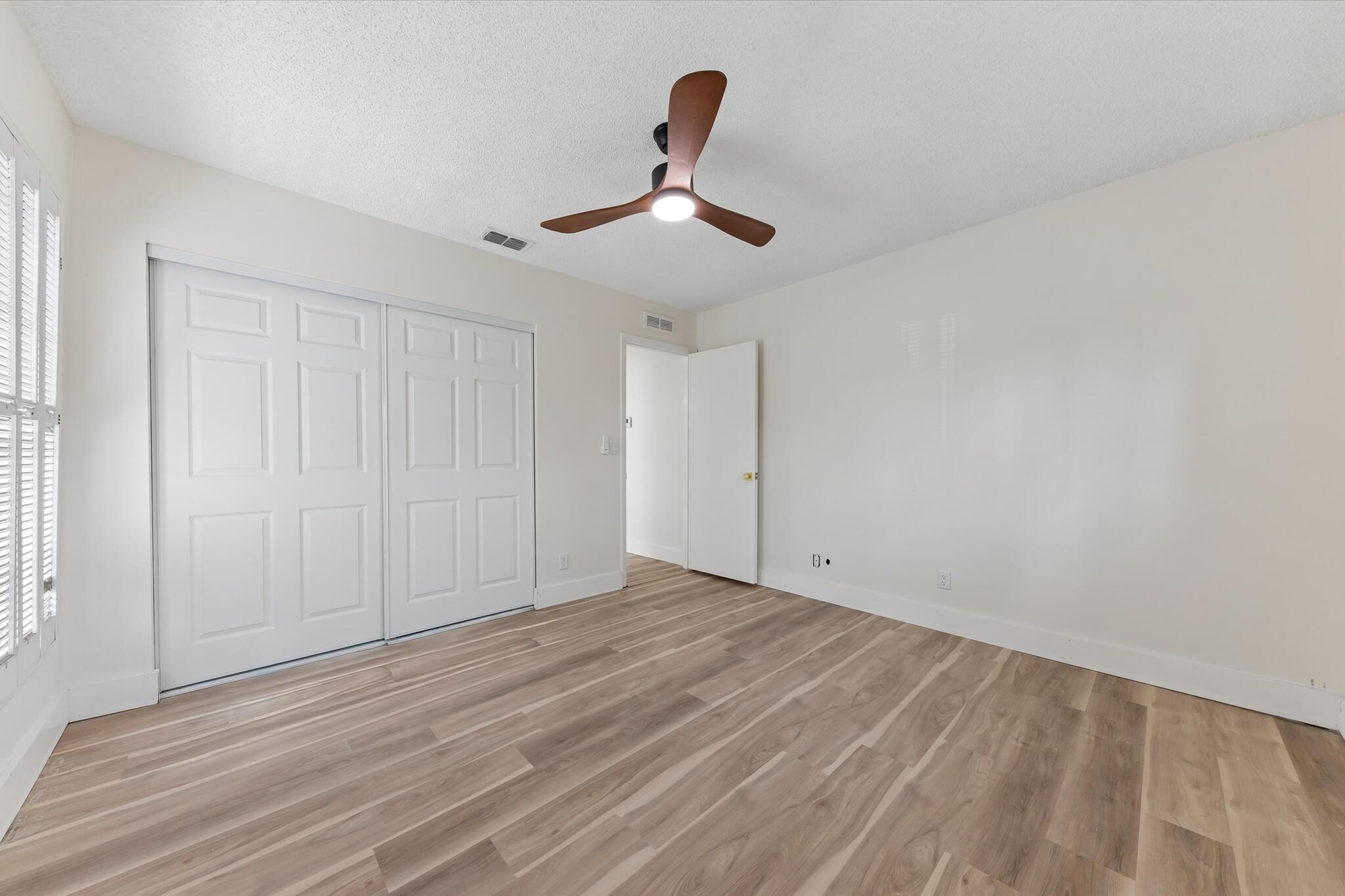 LUCERNE LAKES HOMES VILLAGE I 6TH ADD - Residential