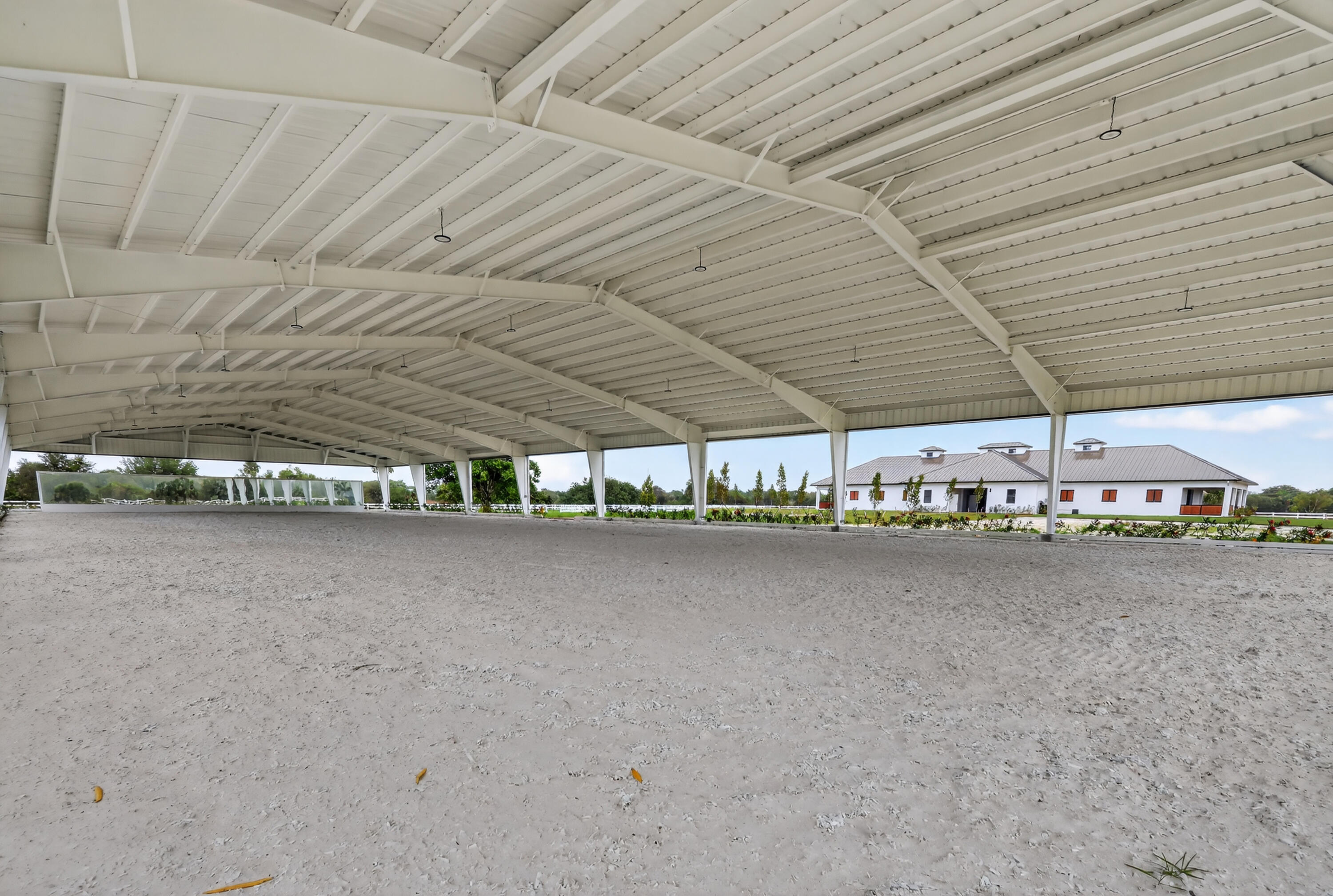 WHITE FENCES EQUESTRIAN ESTATES 1 - Residential