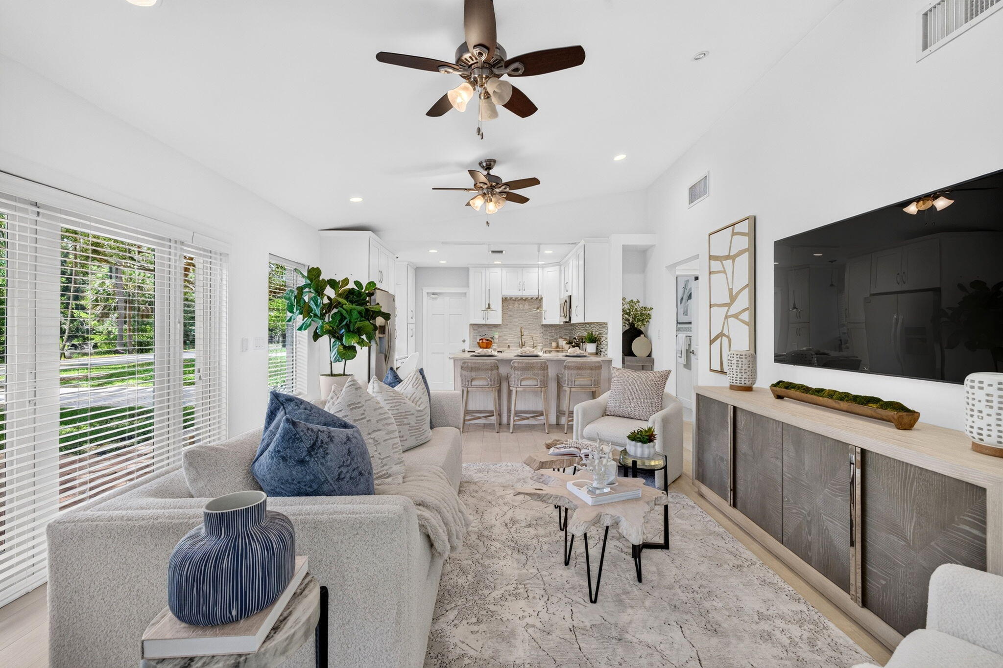 LAUDERDALE HARBORS - Residential