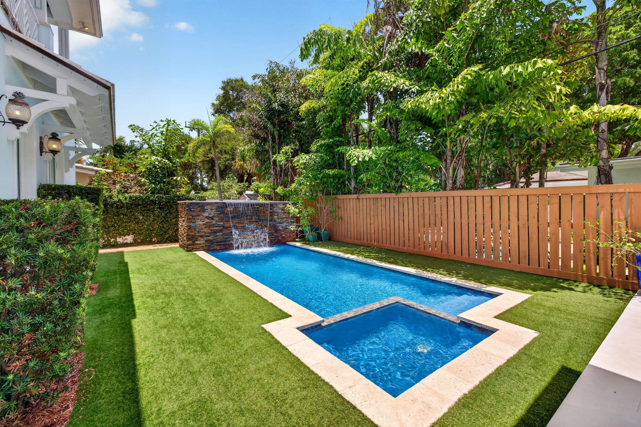 LAUDERDALE HARBORS - Residential