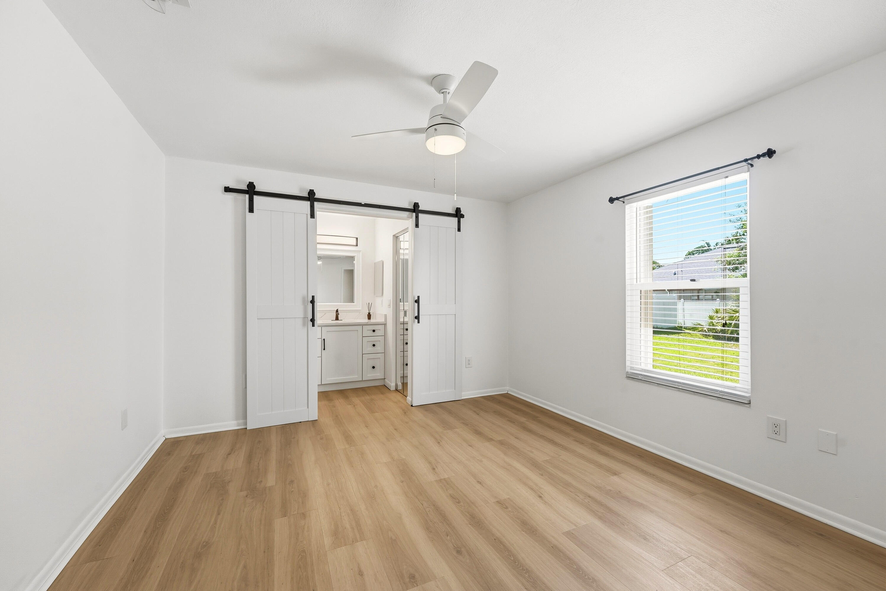 SEBASTIAN HIGHLANDS UNIT 10 - Residential