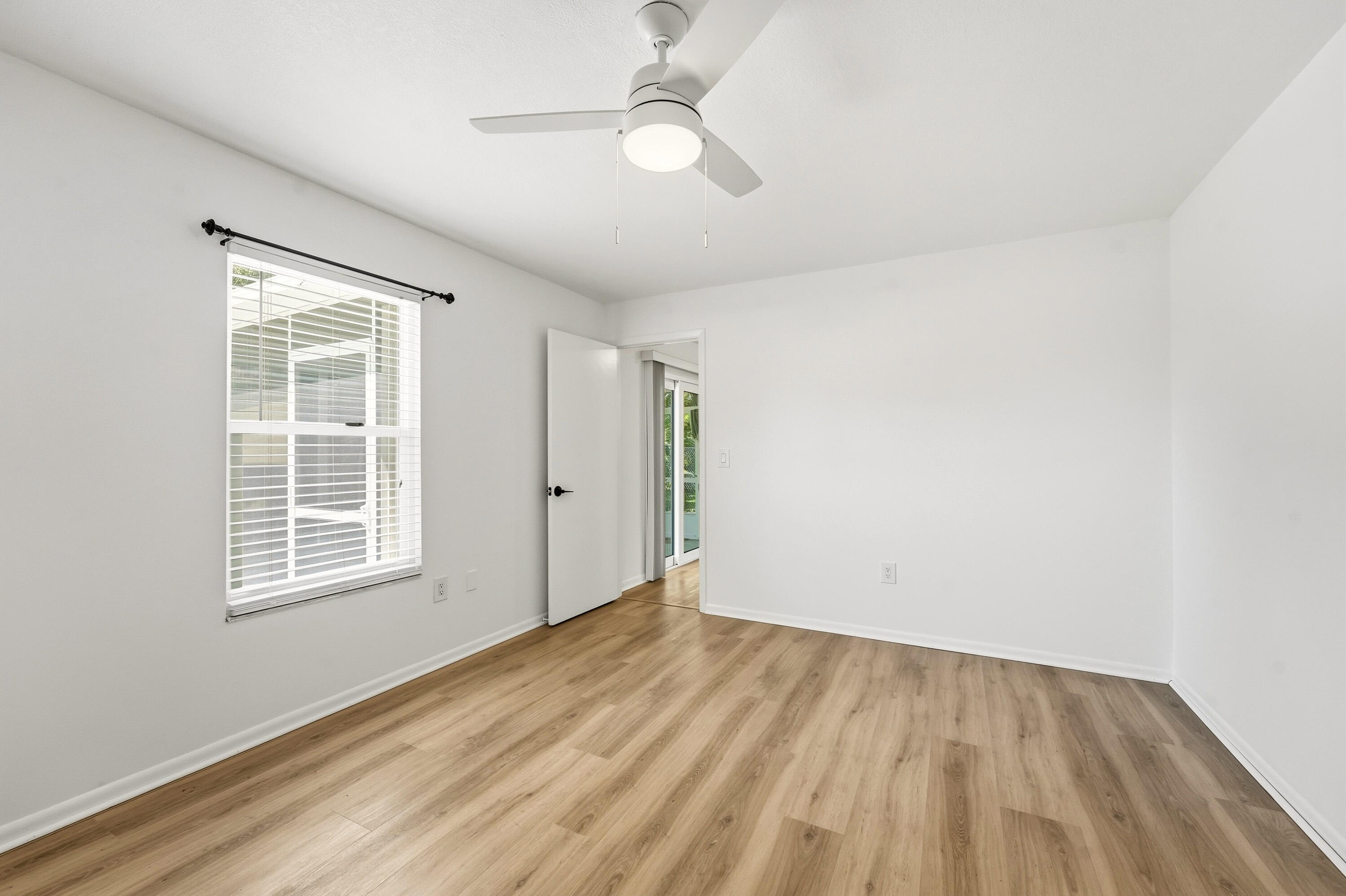 SEBASTIAN HIGHLANDS UNIT 10 - Residential